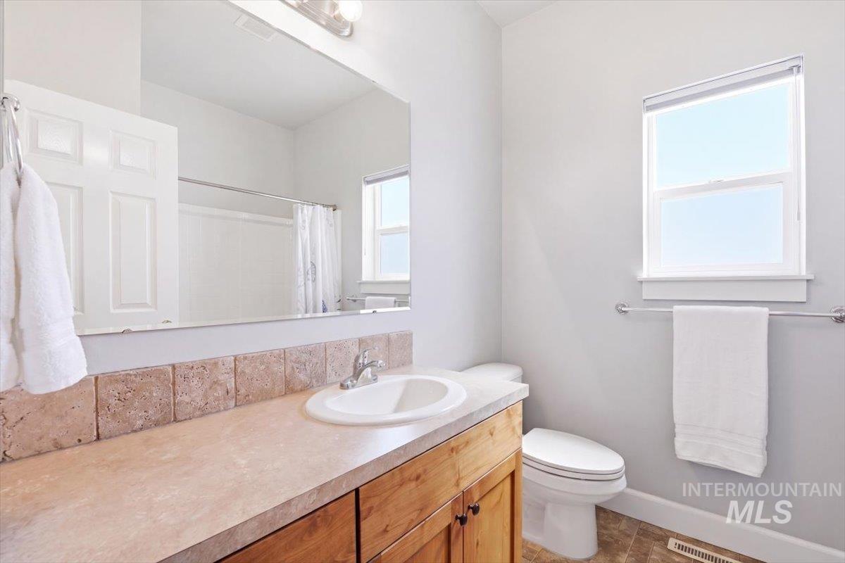 2290 Vista Ave, Payette, Idaho 83661, 3 Bedrooms, 2 Bathrooms, Residential For Sale, Price $339,500, 98984796