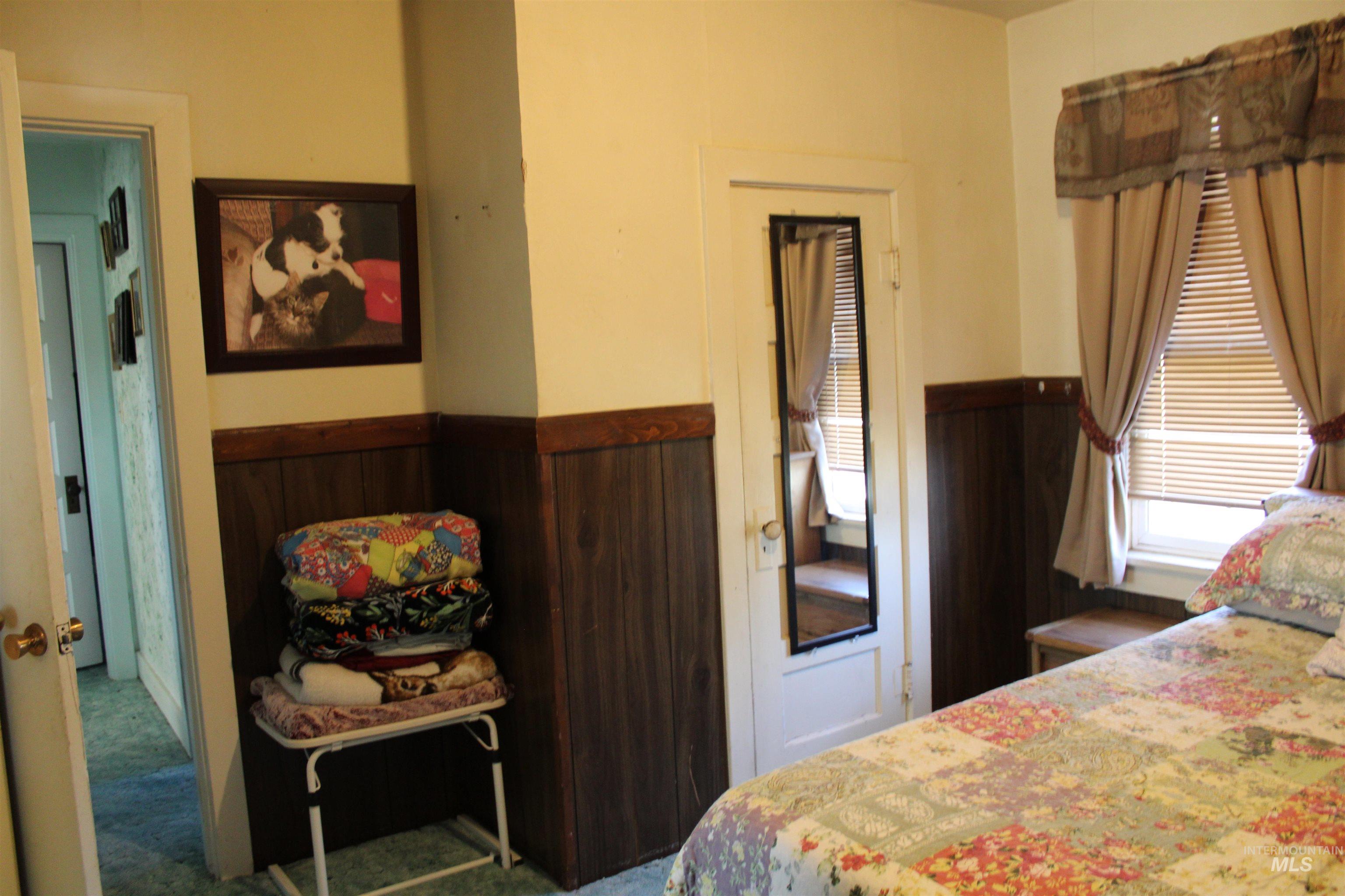 41 North 200 East, Shoshone, Idaho 83352, 3 Bedrooms, 1 Bathroom, Farm & Ranch For Sale, Price $750,000,MLS 98984802
