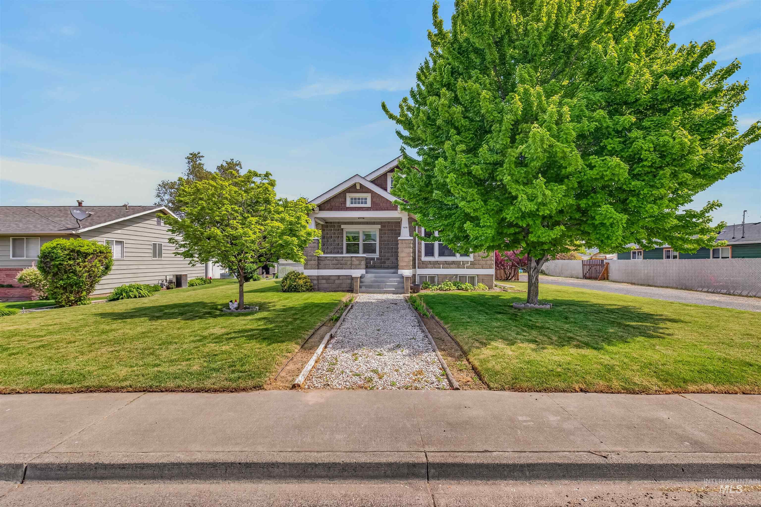 1439 10th Street, Clarkston, Washington 99403, 3 Bedrooms, 2 Bathrooms, Residential For Sale, Price $349,000, 98984805