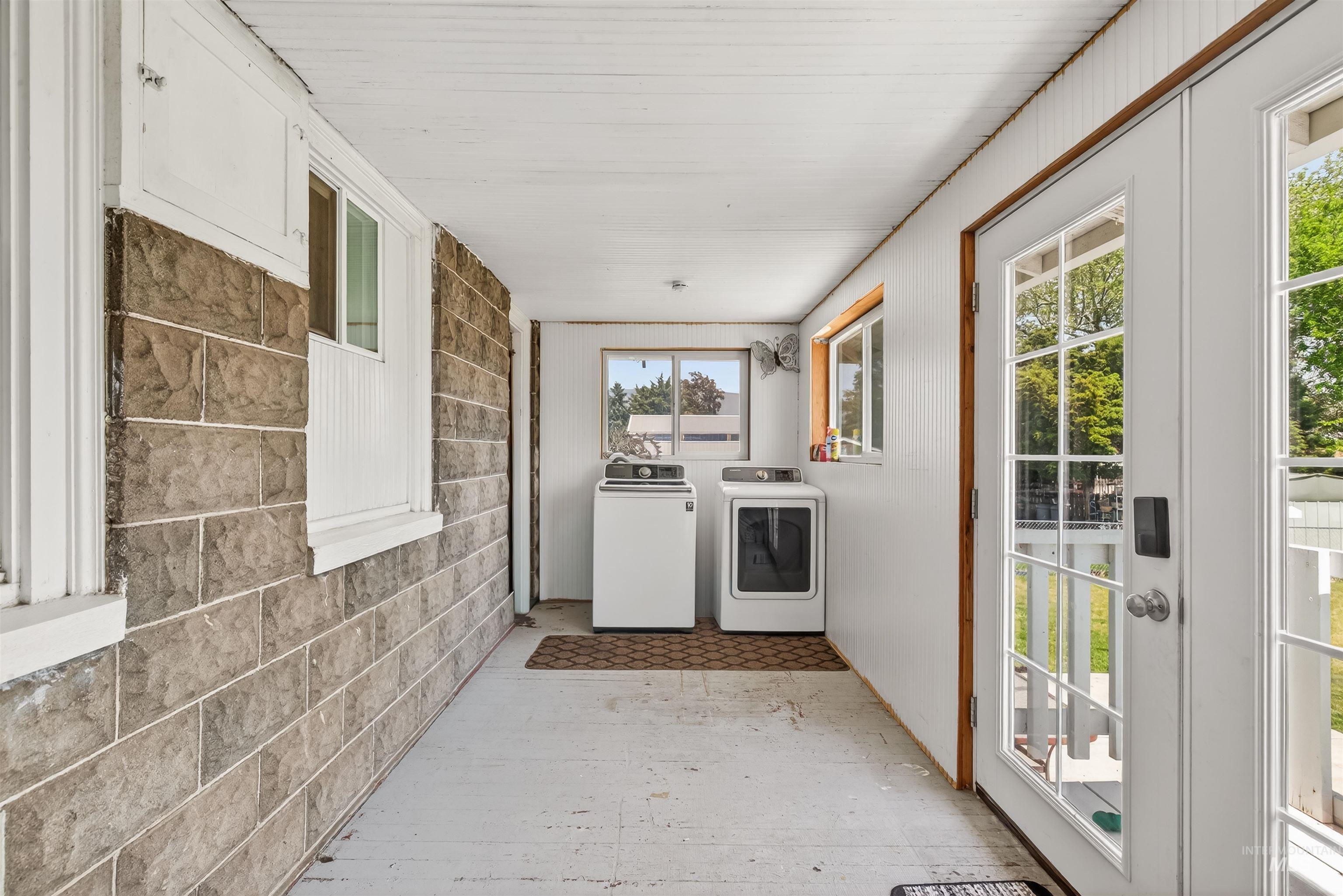 1439 10th Street, Clarkston, Washington 99403, 3 Bedrooms, 2 Bathrooms, Residential For Sale, Price $349,000, 98984805