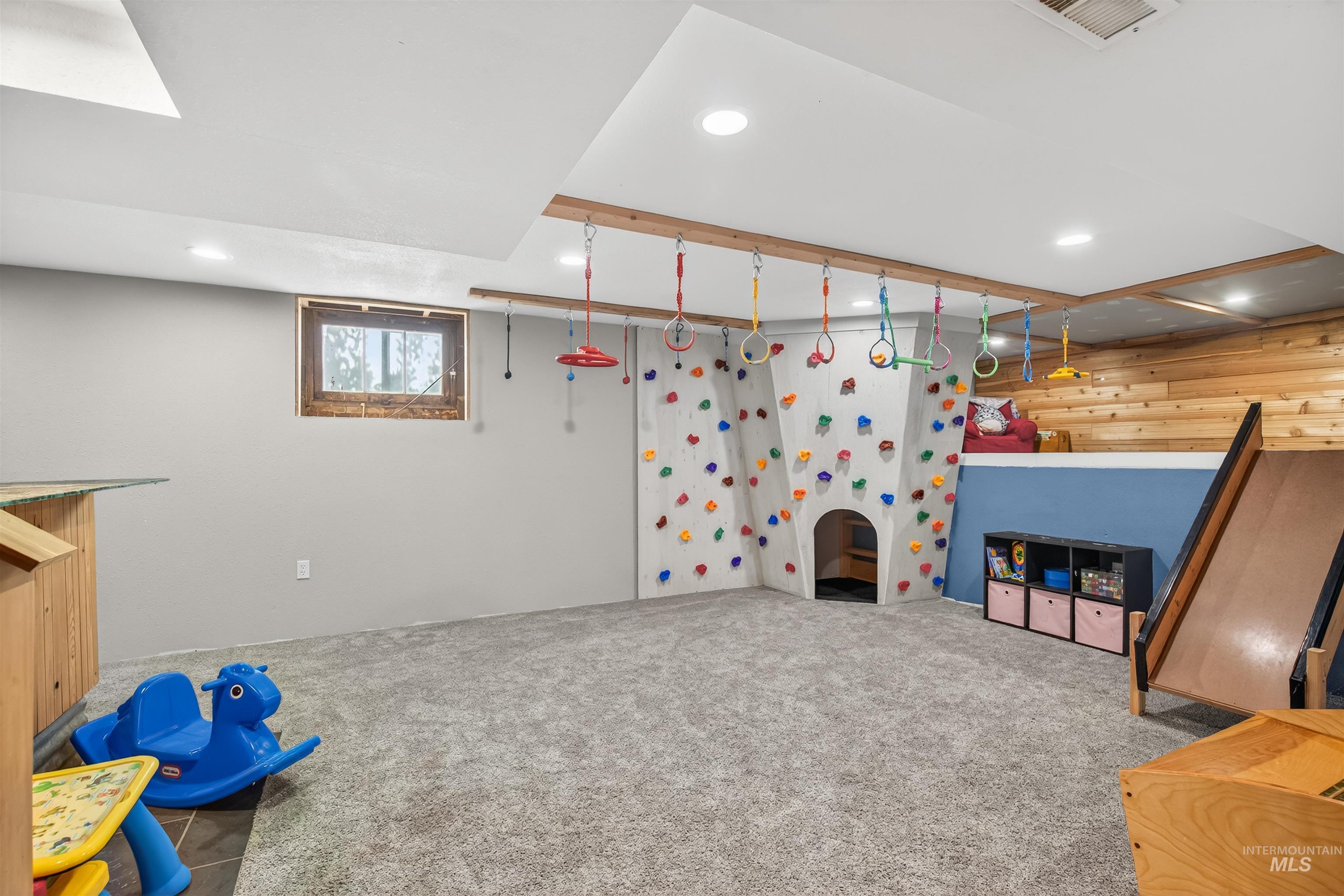1439 10th Street, Clarkston, Washington 99403, 3 Bedrooms, 2 Bathrooms, Residential For Sale, Price $349,000, 98984805