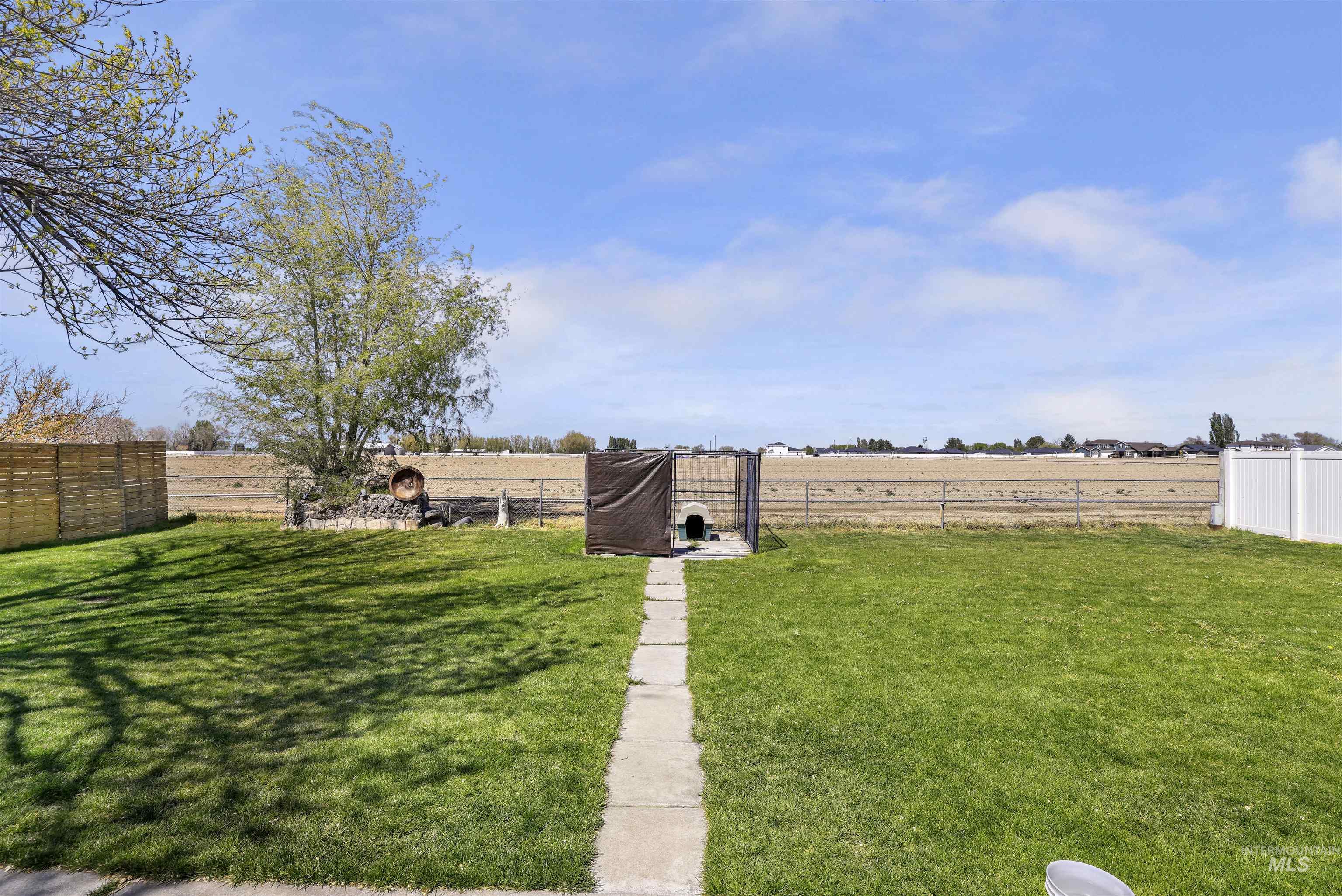 504 Gem Drive, Kimberly, Idaho 83341, 3 Bedrooms, 2 Bathrooms, Residential For Sale, Price $310,000, 98984808