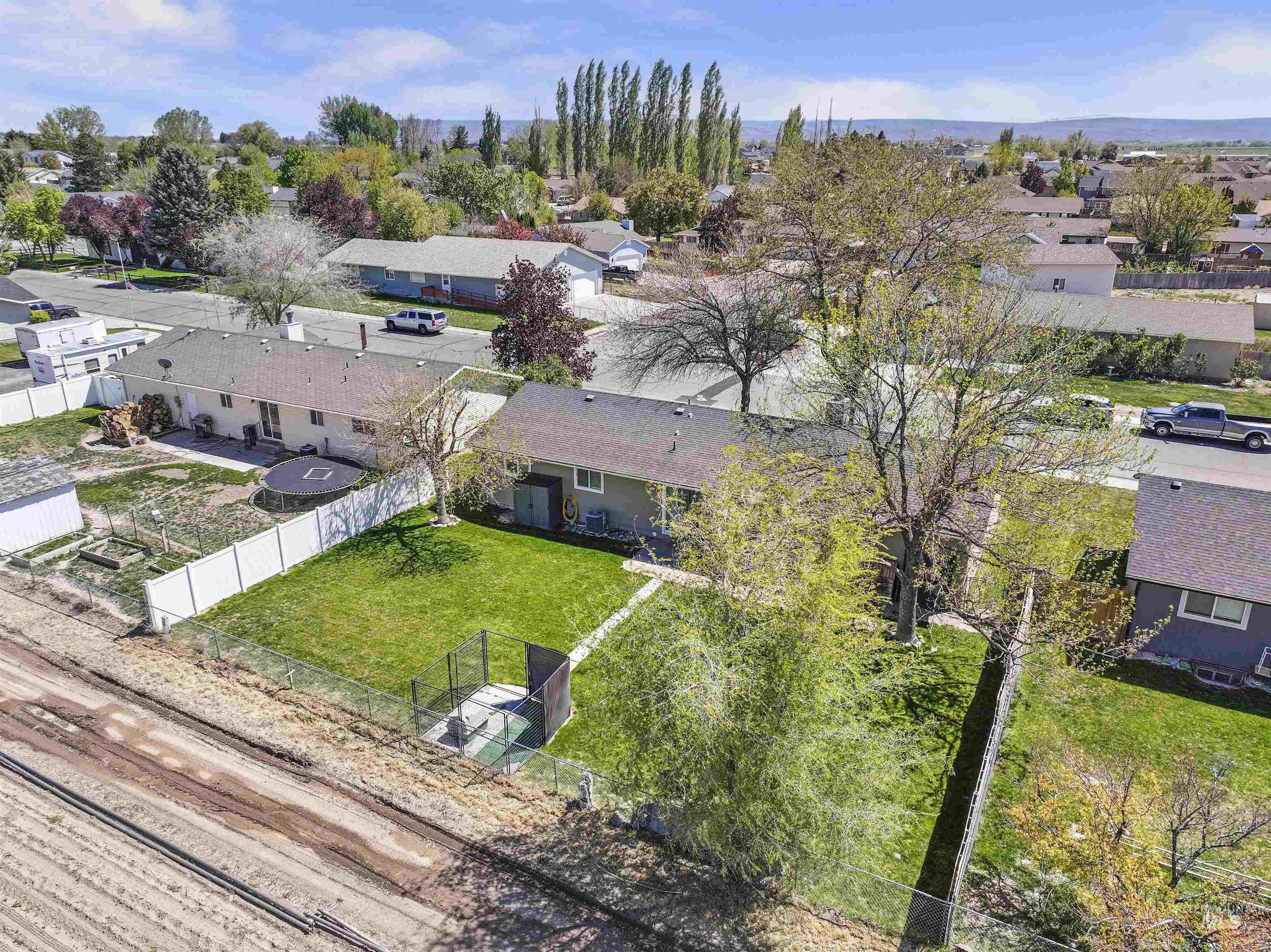 504 Gem Drive, Kimberly, Idaho 83341, 3 Bedrooms, 2 Bathrooms, Residential For Sale, Price $310,000, 98984808