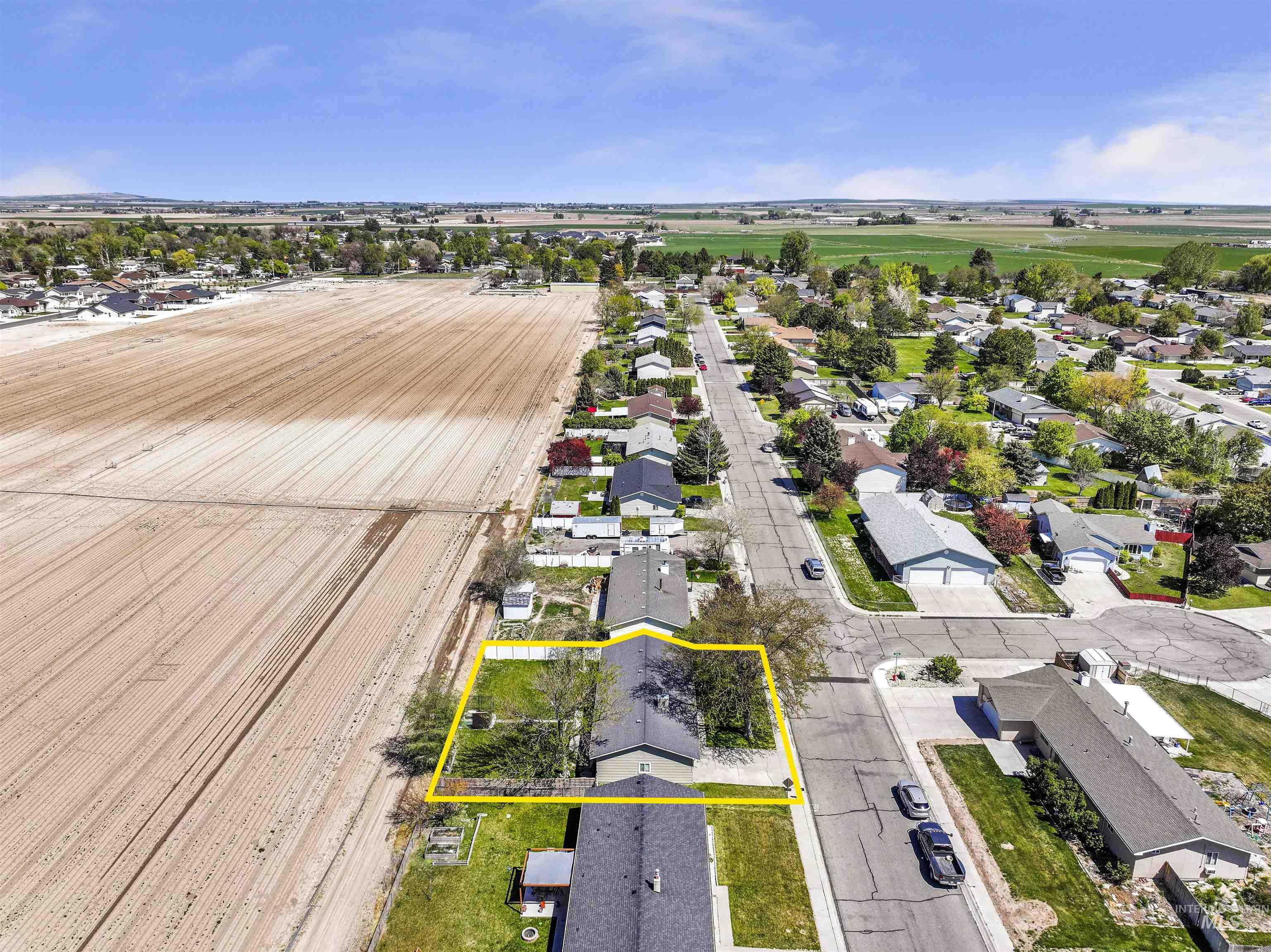 504 Gem Drive, Kimberly, Idaho 83341, 3 Bedrooms, 2 Bathrooms, Residential For Sale, Price $310,000, 98984808
