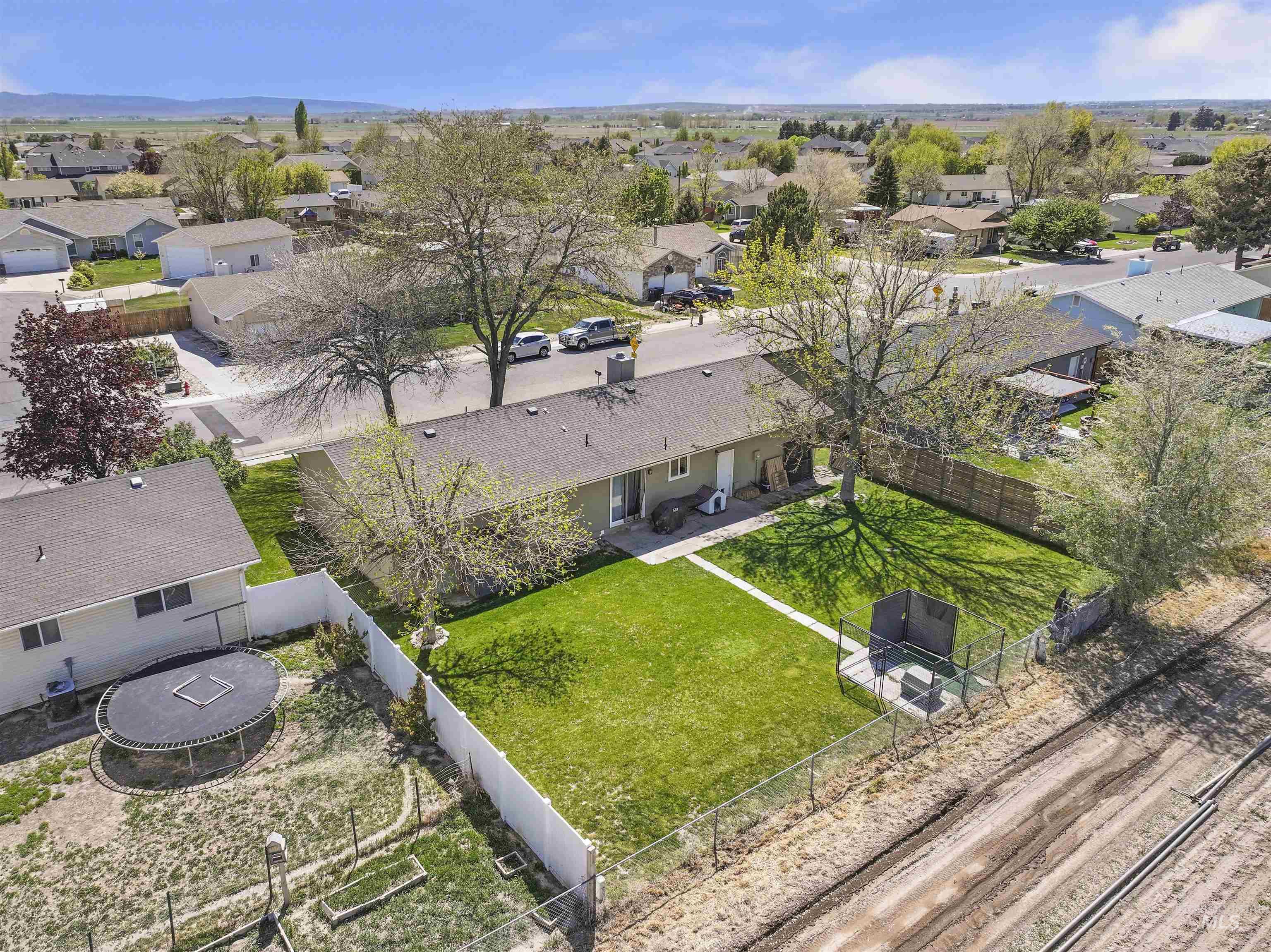504 Gem Drive, Kimberly, Idaho 83341, 3 Bedrooms, 2 Bathrooms, Residential For Sale, Price $310,000, 98984808