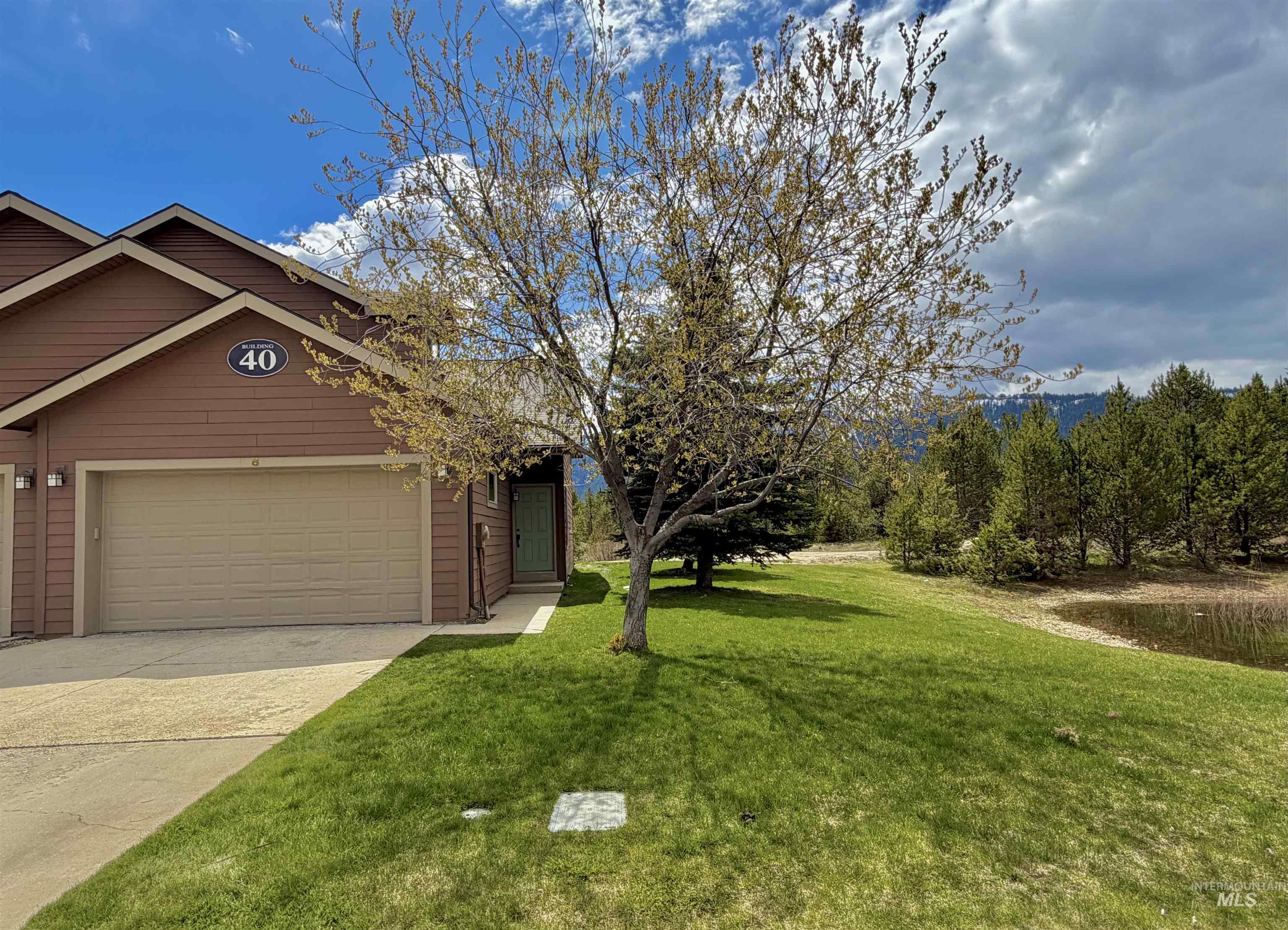 40 Mangum, Donnelly, Idaho 83615, 3 Bedrooms, 2 Bathrooms, Residential For Sale, Price $340,000, 98984810