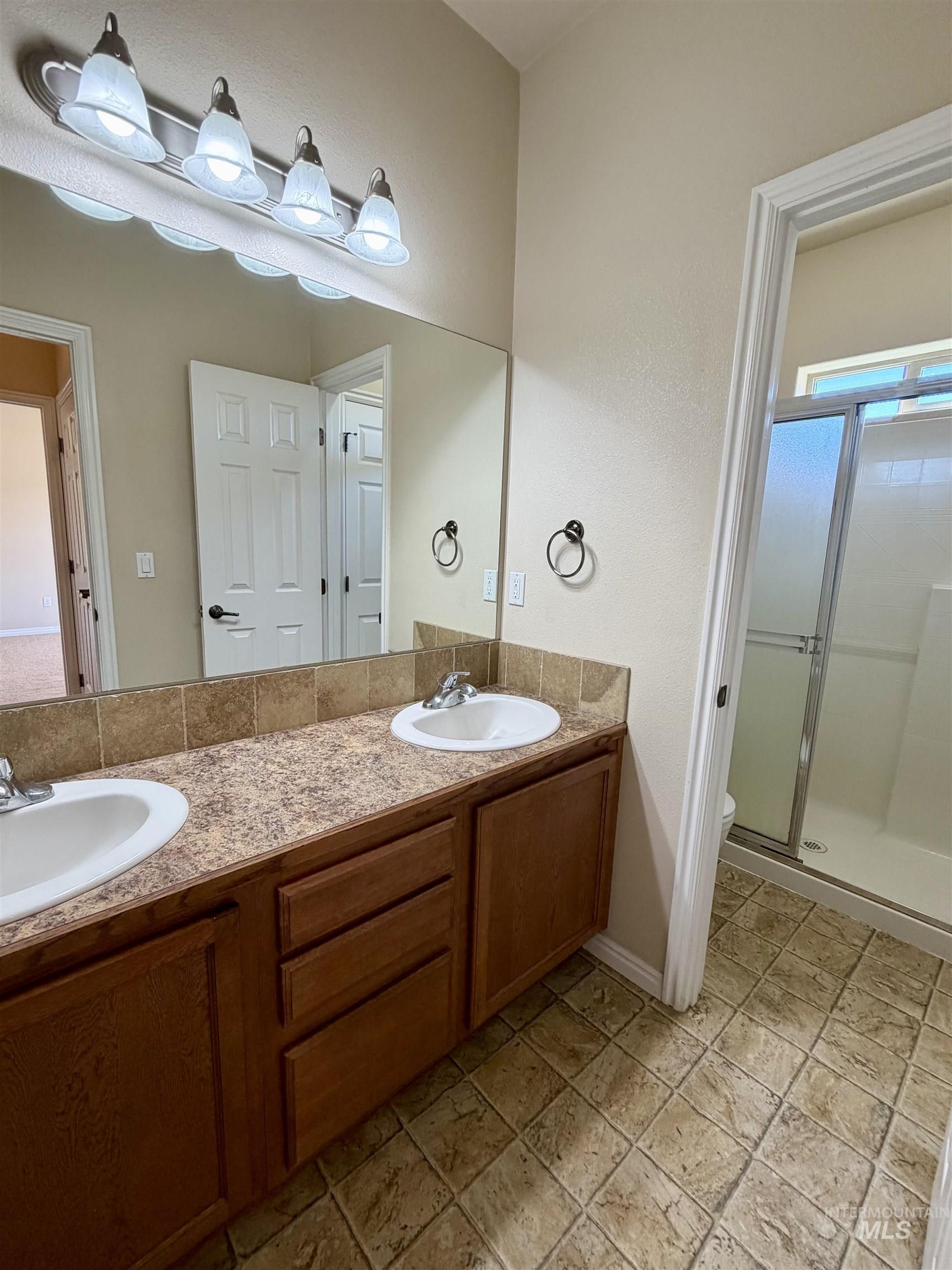 40 Mangum, Donnelly, Idaho 83615, 3 Bedrooms, 2 Bathrooms, Residential For Sale, Price $340,000, 98984810