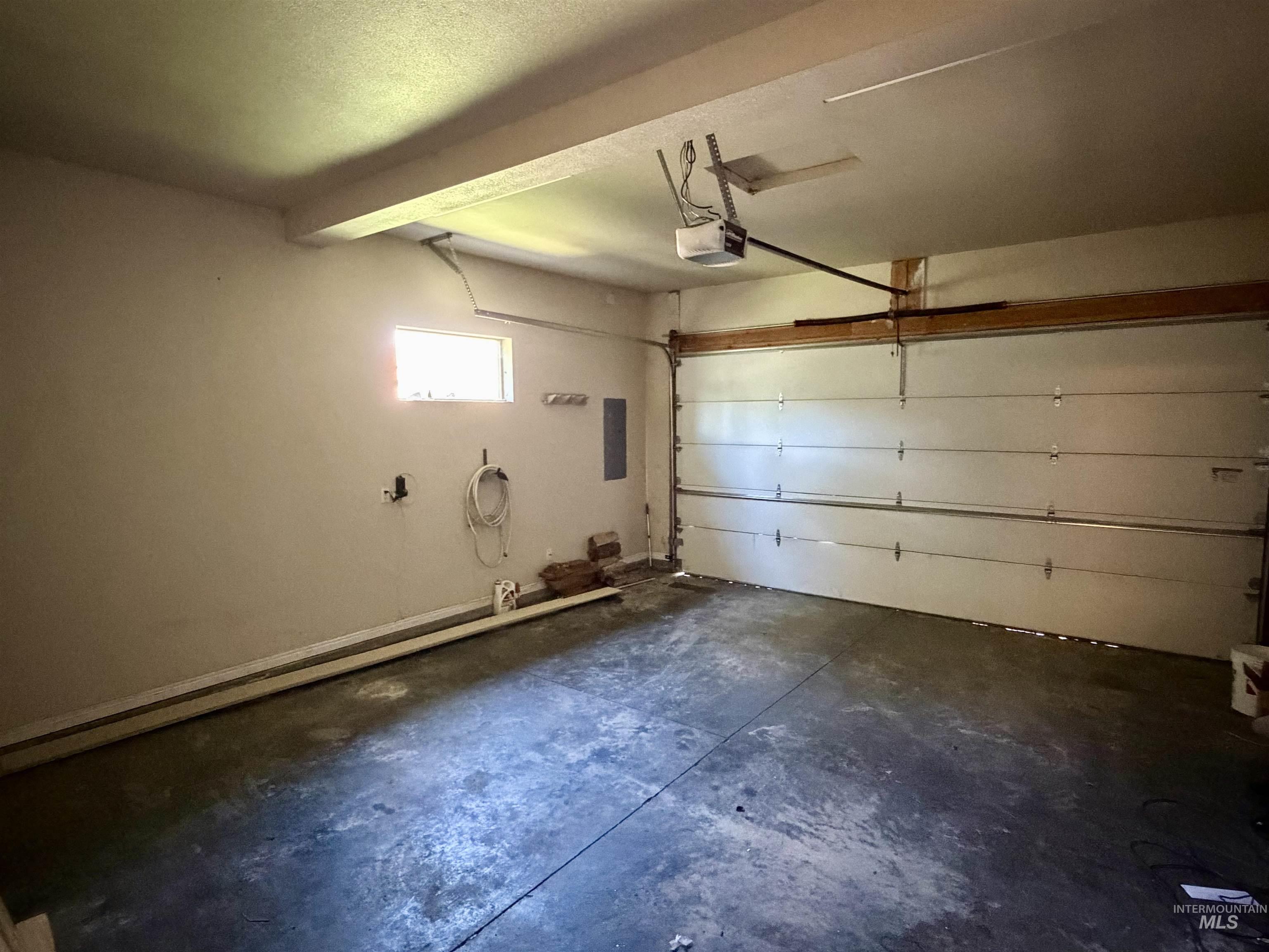 40 Mangum, Donnelly, Idaho 83615, 3 Bedrooms, 2 Bathrooms, Residential For Sale, Price $340,000, 98984810