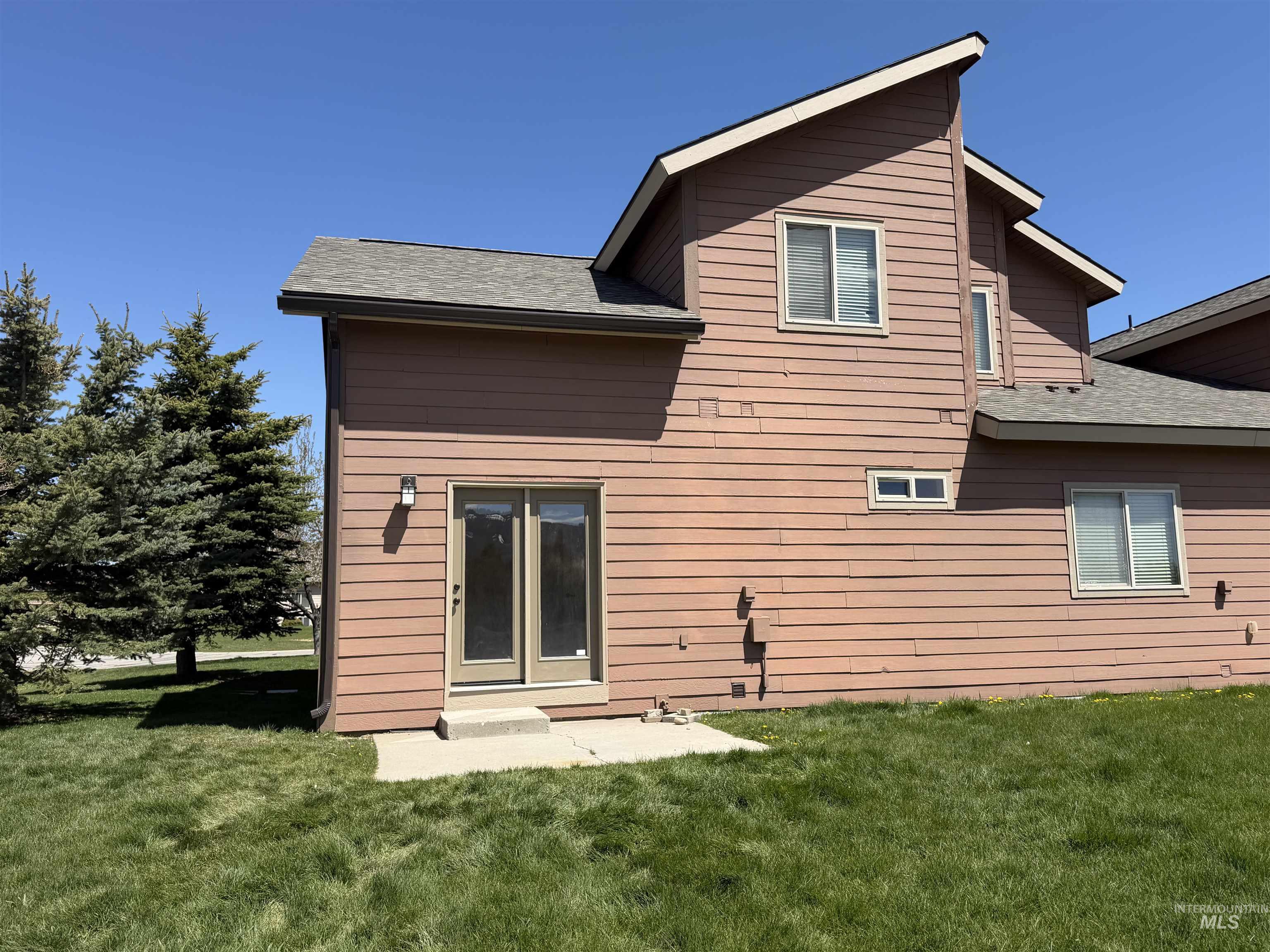 40 Mangum, Donnelly, Idaho 83615, 3 Bedrooms, 2 Bathrooms, Residential For Sale, Price $340,000, 98984810