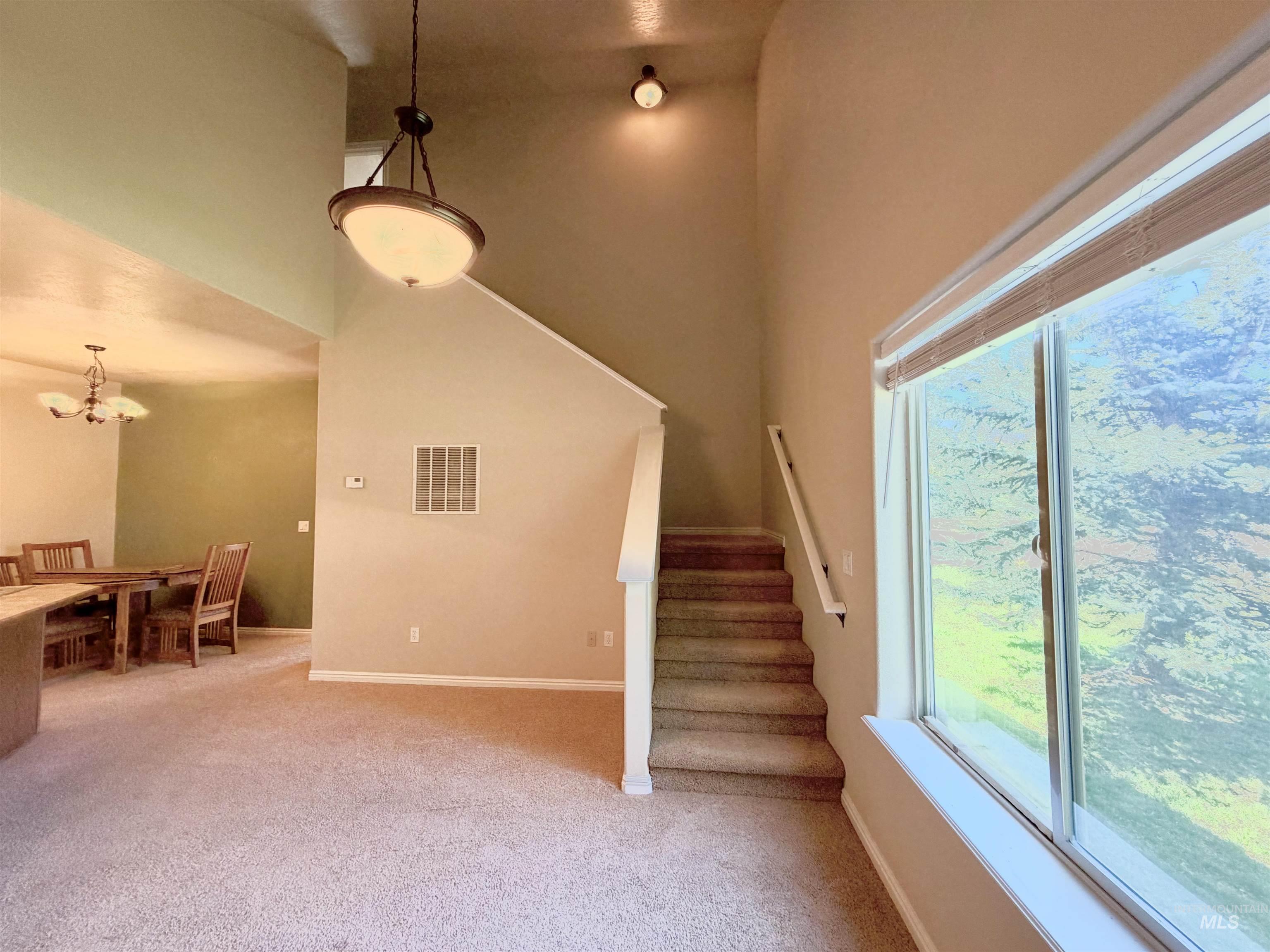 40 Mangum, Donnelly, Idaho 83615, 3 Bedrooms, 2 Bathrooms, Residential For Sale, Price $340,000, 98984810
