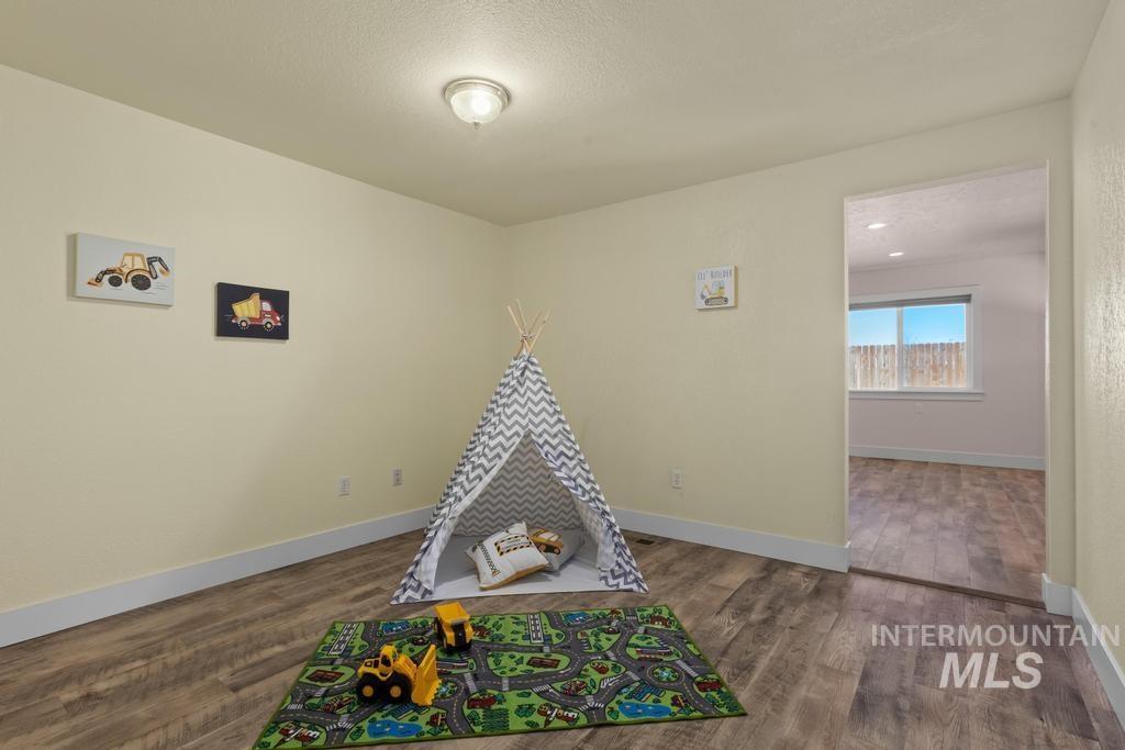 2400 Aries Dr., Nampa, Idaho 83651, 3 Bedrooms, 2 Bathrooms, Residential For Sale, Price $399,000, 98984814