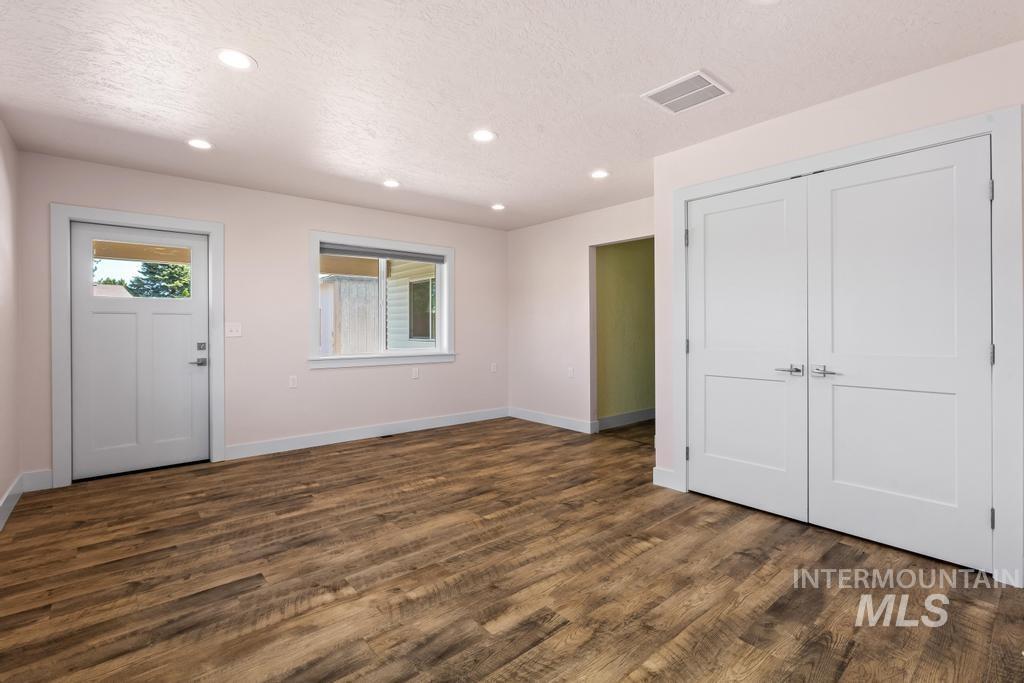 2400 Aries Dr., Nampa, Idaho 83651, 3 Bedrooms, 2 Bathrooms, Residential For Sale, Price $399,000, 98984814