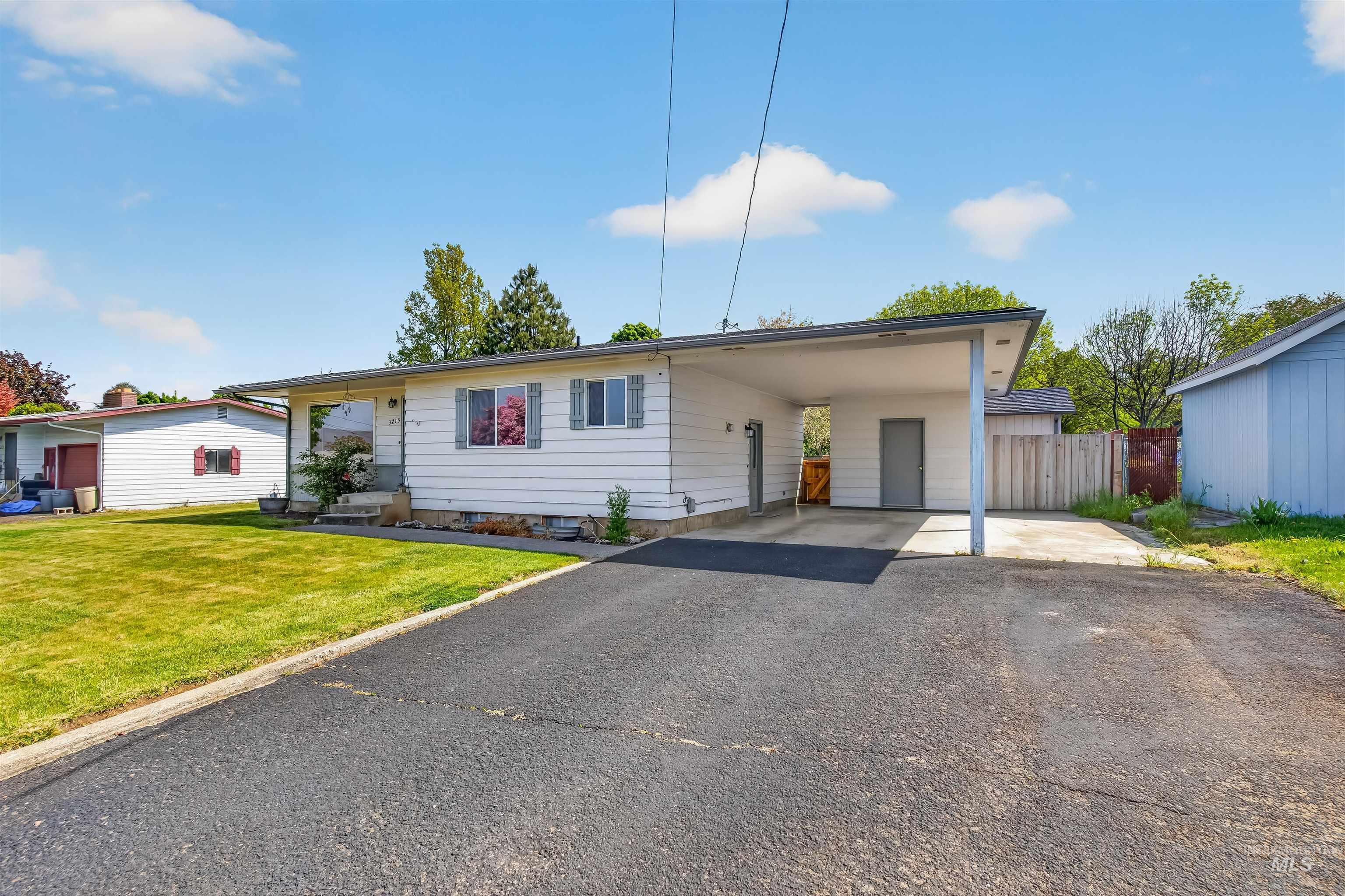 3215 8th St. E, Lewiston, Idaho 83501, 3 Bedrooms, 2 Bathrooms, Residential For Sale, Price $395,000, 98984816