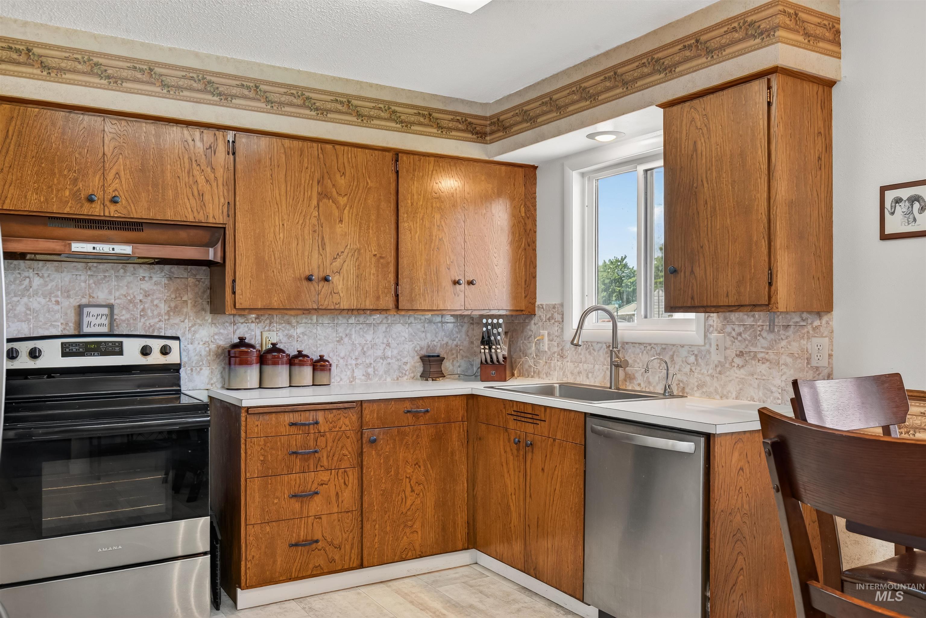 3215 8th St. E, Lewiston, Idaho 83501, 3 Bedrooms, 2 Bathrooms, Residential For Sale, Price $395,000, 98984816