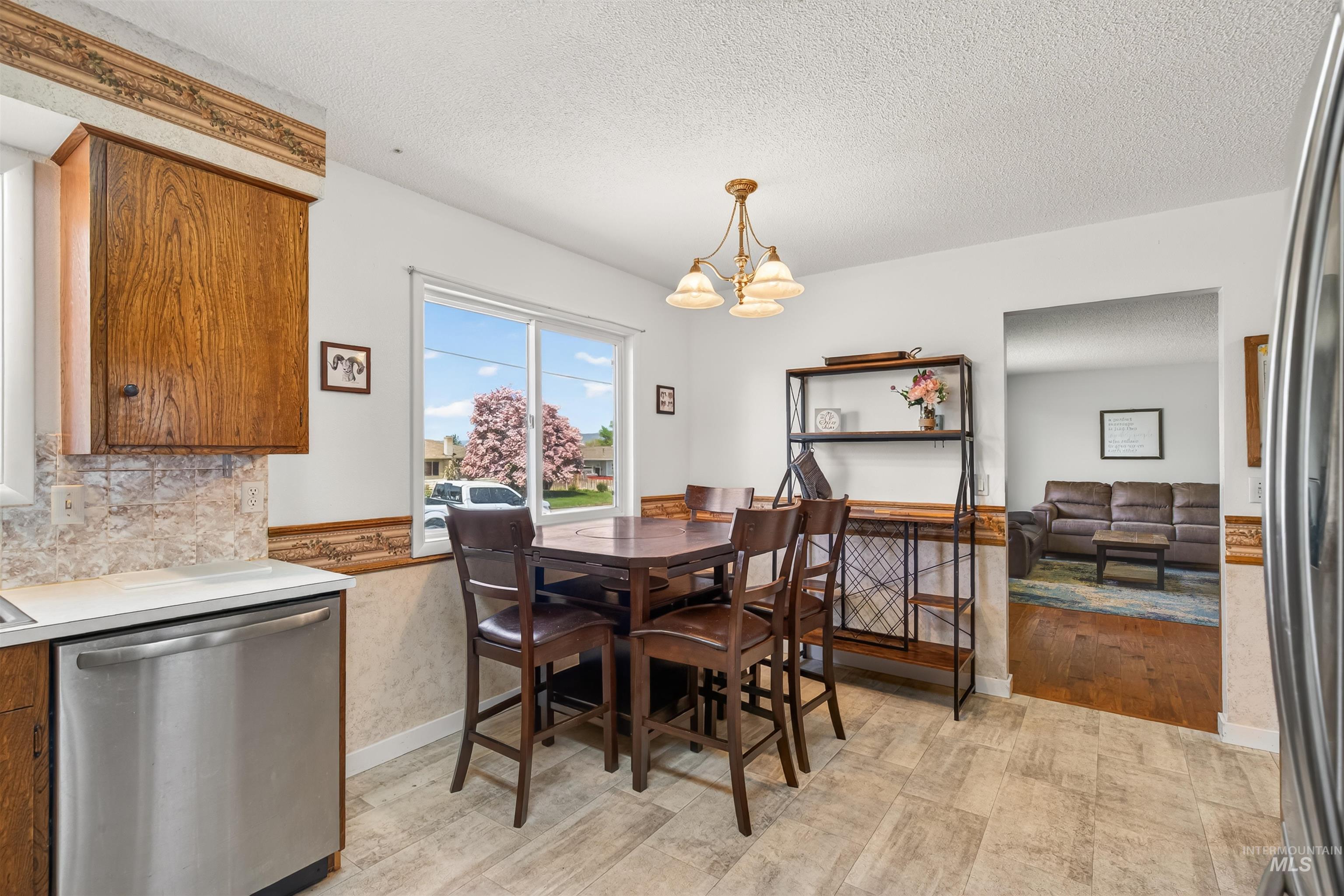 3215 8th St. E, Lewiston, Idaho 83501, 3 Bedrooms, 2 Bathrooms, Residential For Sale, Price $395,000, 98984816