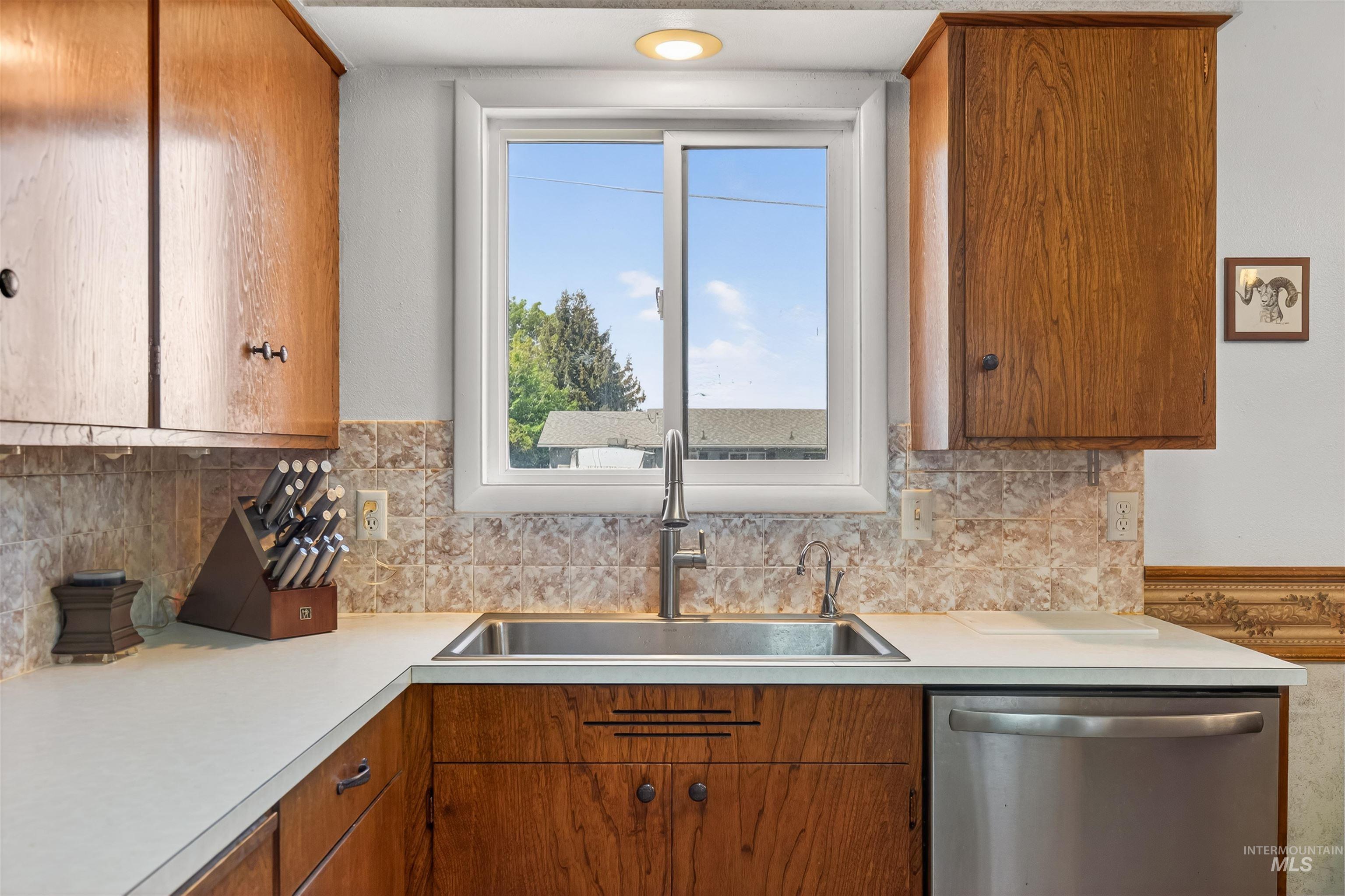 3215 8th St. E, Lewiston, Idaho 83501, 3 Bedrooms, 2 Bathrooms, Residential For Sale, Price $395,000, 98984816