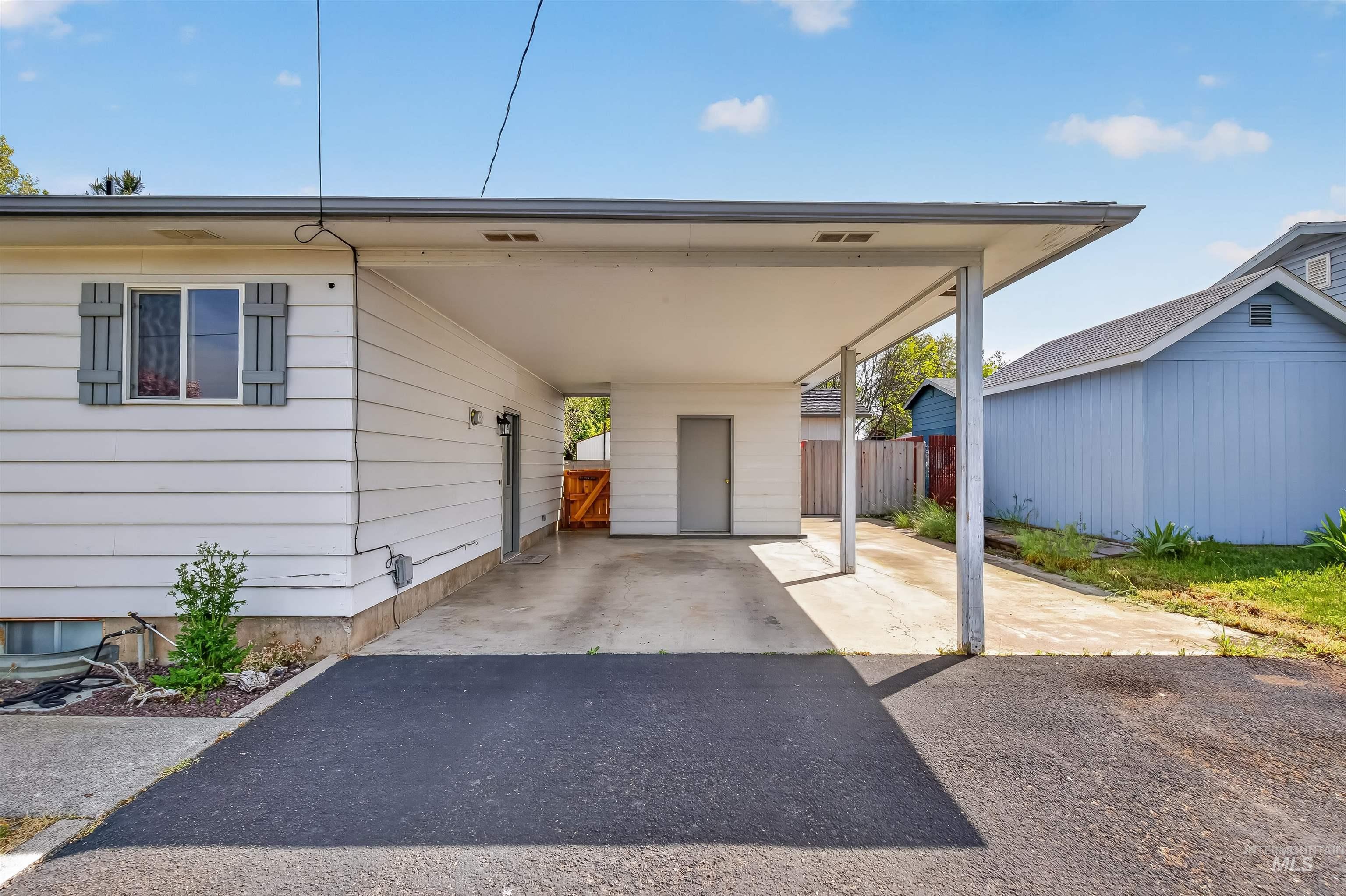 3215 8th St. E, Lewiston, Idaho 83501, 3 Bedrooms, 2 Bathrooms, Residential For Sale, Price $395,000, 98984816