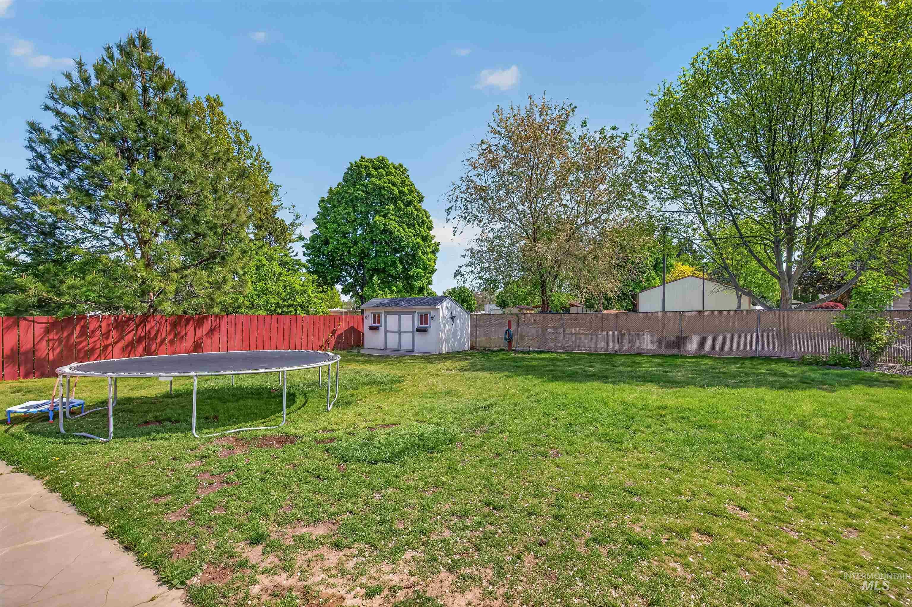 3215 8th St. E, Lewiston, Idaho 83501, 3 Bedrooms, 2 Bathrooms, Residential For Sale, Price $395,000, 98984816