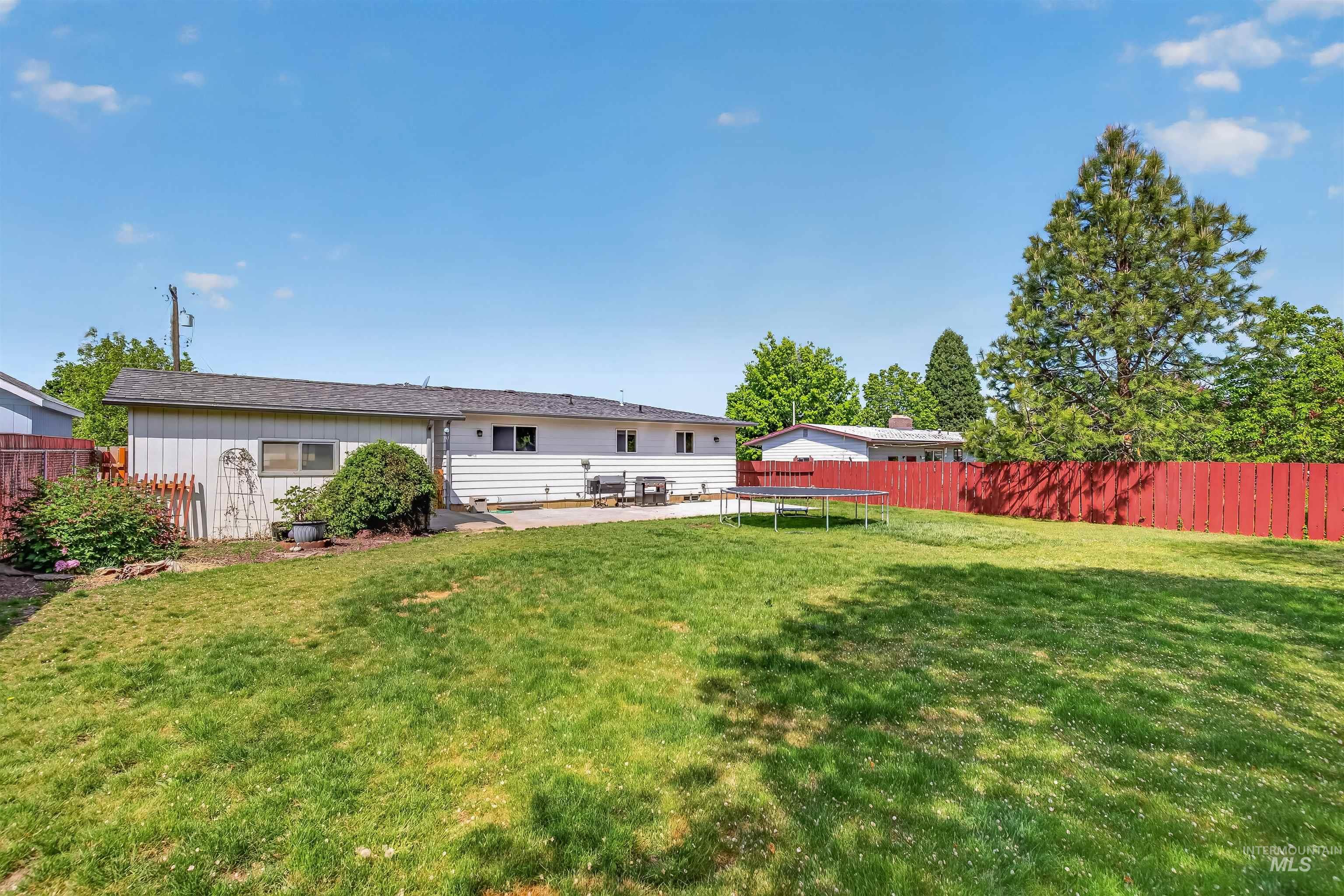 3215 8th St. E, Lewiston, Idaho 83501, 3 Bedrooms, 2 Bathrooms, Residential For Sale, Price $395,000, 98984816