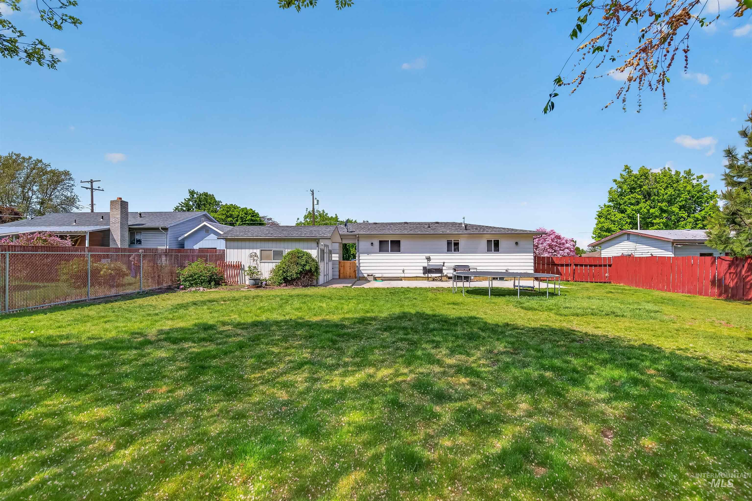 3215 8th St. E, Lewiston, Idaho 83501, 3 Bedrooms, 2 Bathrooms, Residential For Sale, Price $395,000, 98984816