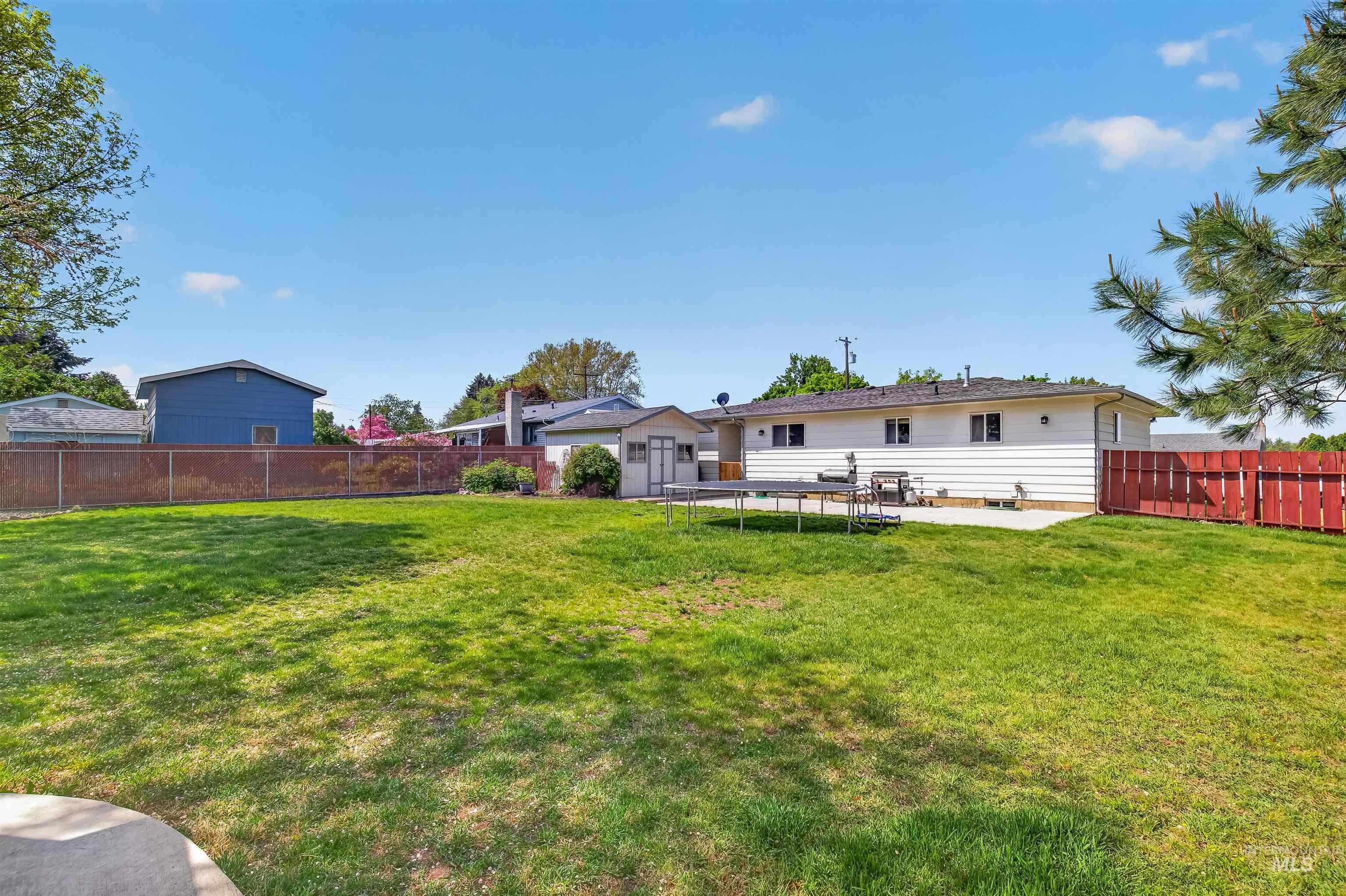 3215 8th St. E, Lewiston, Idaho 83501, 3 Bedrooms, 2 Bathrooms, Residential For Sale, Price $395,000, 98984816