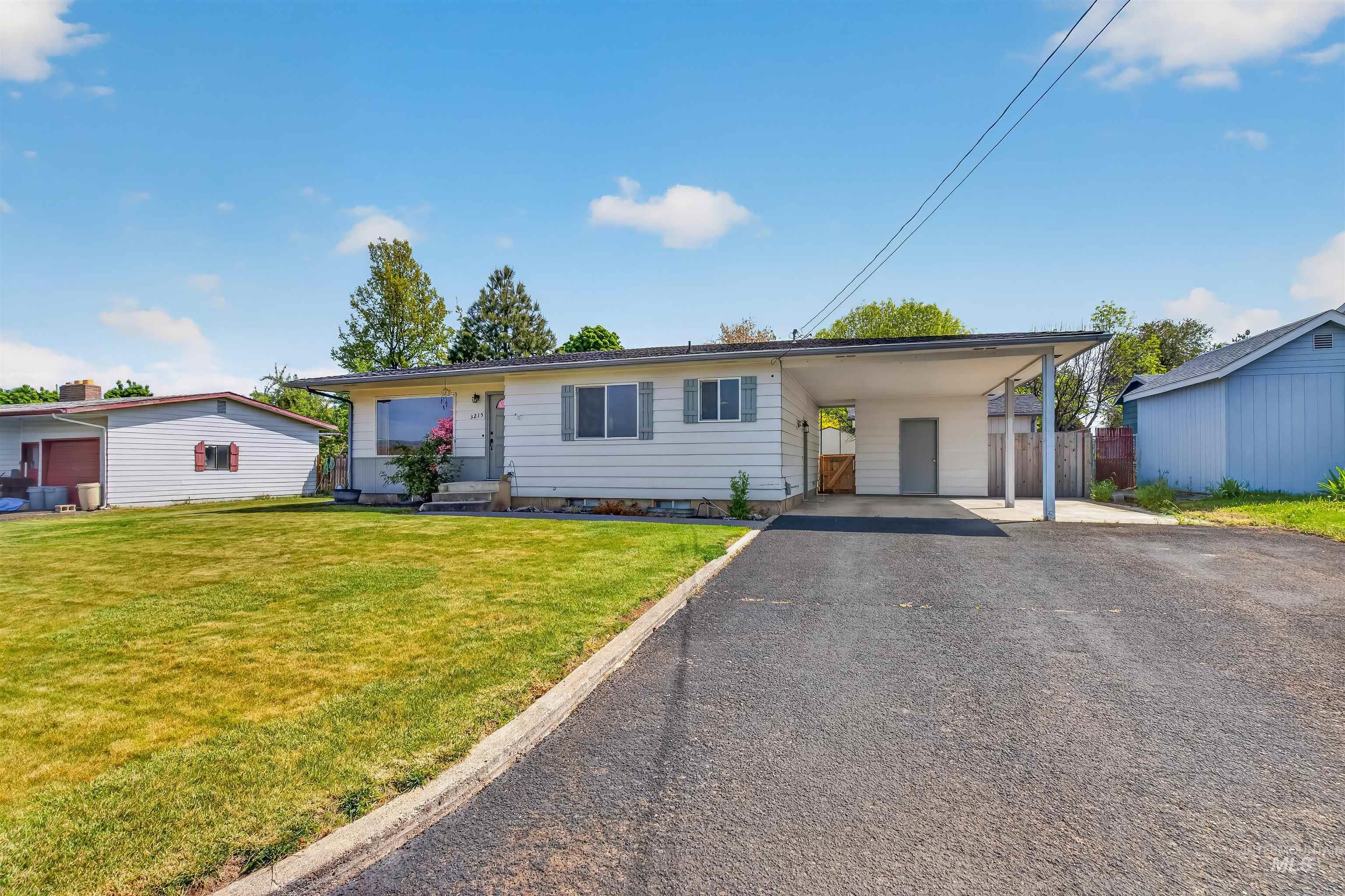 3215 8th St. E, Lewiston, Idaho 83501, 3 Bedrooms, 2 Bathrooms, Residential For Sale, Price $395,000, 98984816