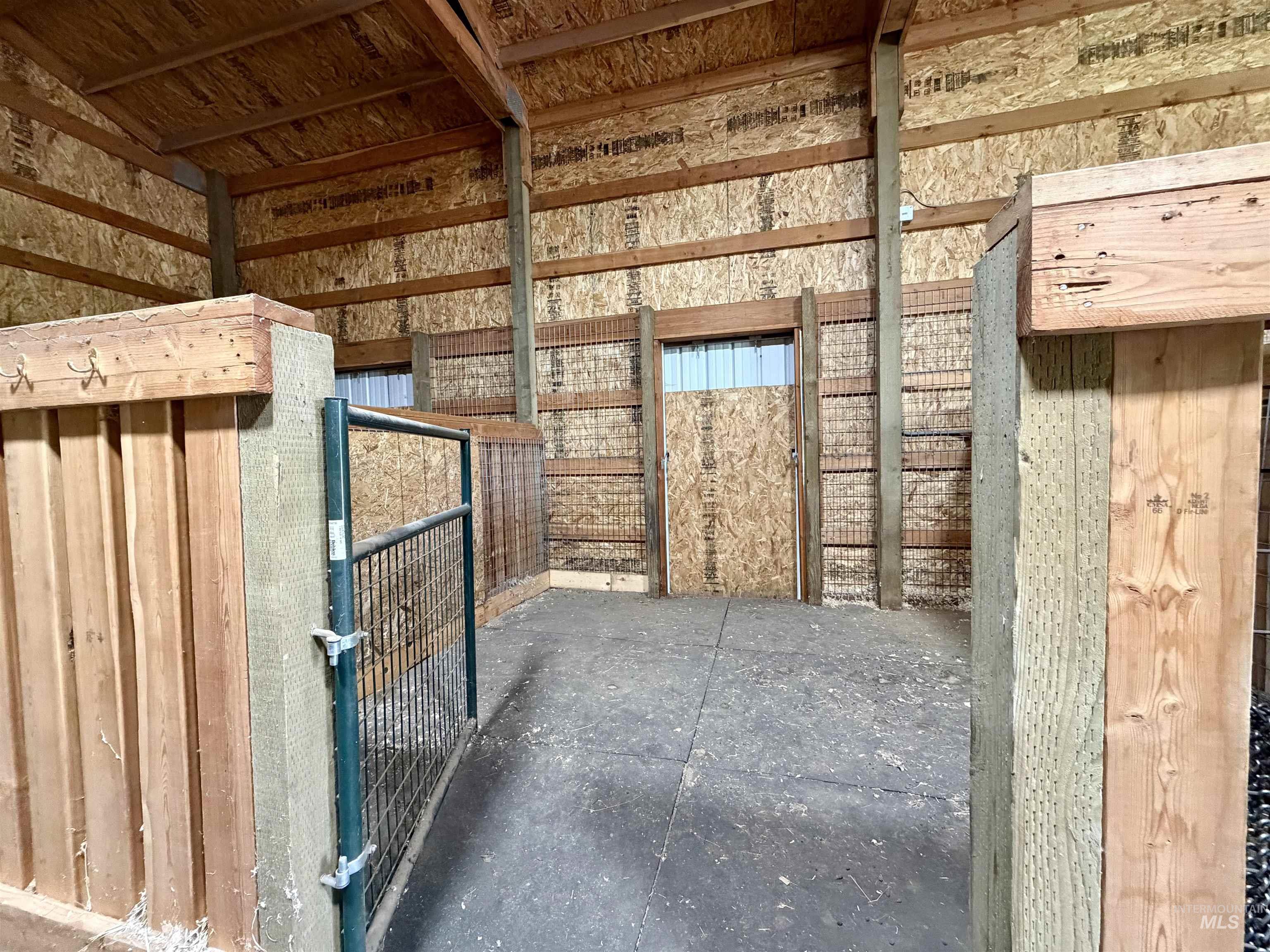 1215 Ridgewood Drive, Kamiah, Idaho 83536, 2 Bedrooms, 2 Bathrooms, Residential For Sale, Price $550,000, 98984821