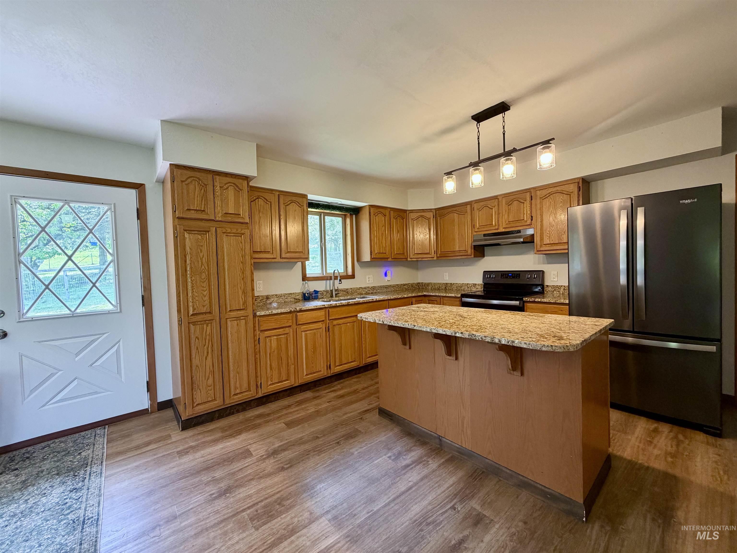 1215 Ridgewood Drive, Kamiah, Idaho 83536, 2 Bedrooms, 2 Bathrooms, Residential For Sale, Price $550,000, 98984821