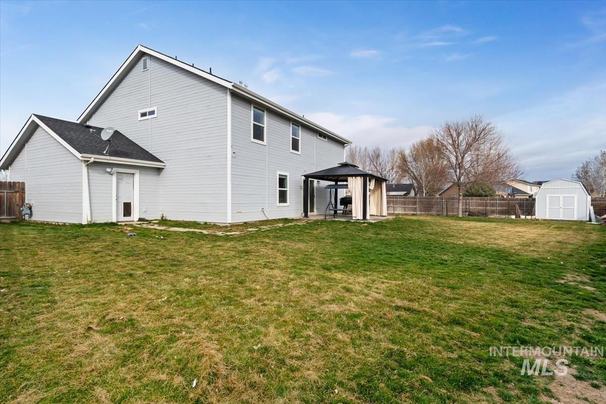 2440 N Hose Gulch Ave, Kuna, Idaho 83634, 5 Bedrooms, 2.5 Bathrooms, Residential For Sale, Price $490,000, 98984822