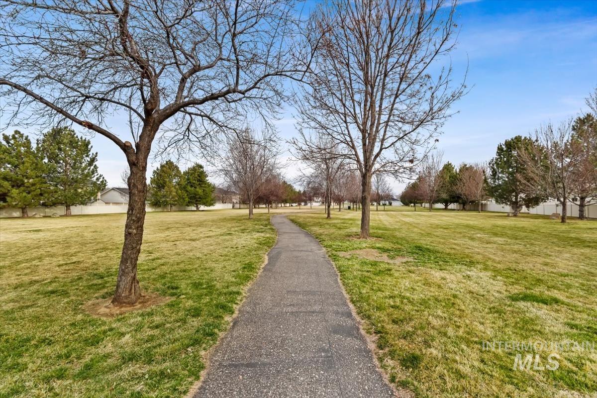 2440 N Hose Gulch Ave, Kuna, Idaho 83634, 5 Bedrooms, 2.5 Bathrooms, Residential For Sale, Price $490,000, 98984822