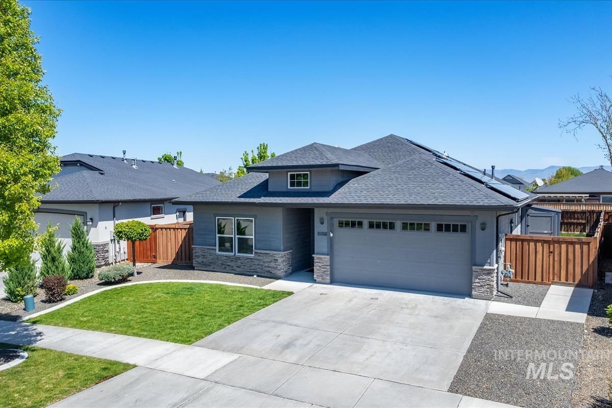 10866 W Alfina Dr, Boise, Idaho 83709-6515, 3 Bedrooms, 2 Bathrooms, Residential For Sale, Price $569,000, 98984825