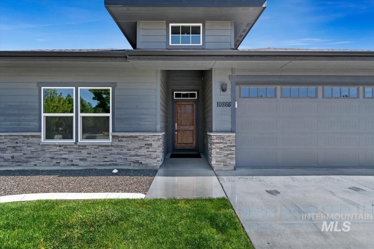 10866 W Alfina Dr, Boise, Idaho 83709-6515, 3 Bedrooms, 2 Bathrooms, Residential For Sale, Price $569,000, 98984825