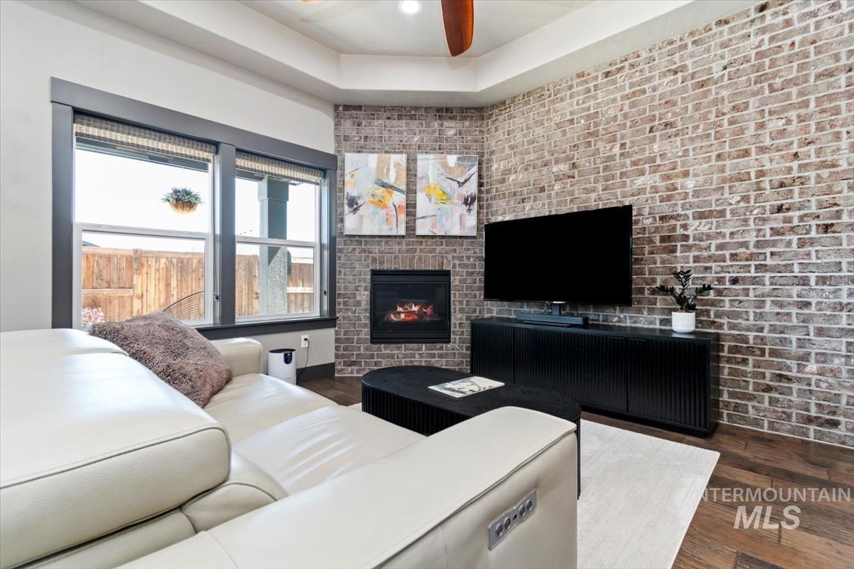 10866 W Alfina Dr, Boise, Idaho 83709-6515, 3 Bedrooms, 2 Bathrooms, Residential For Sale, Price $569,000, 98984825