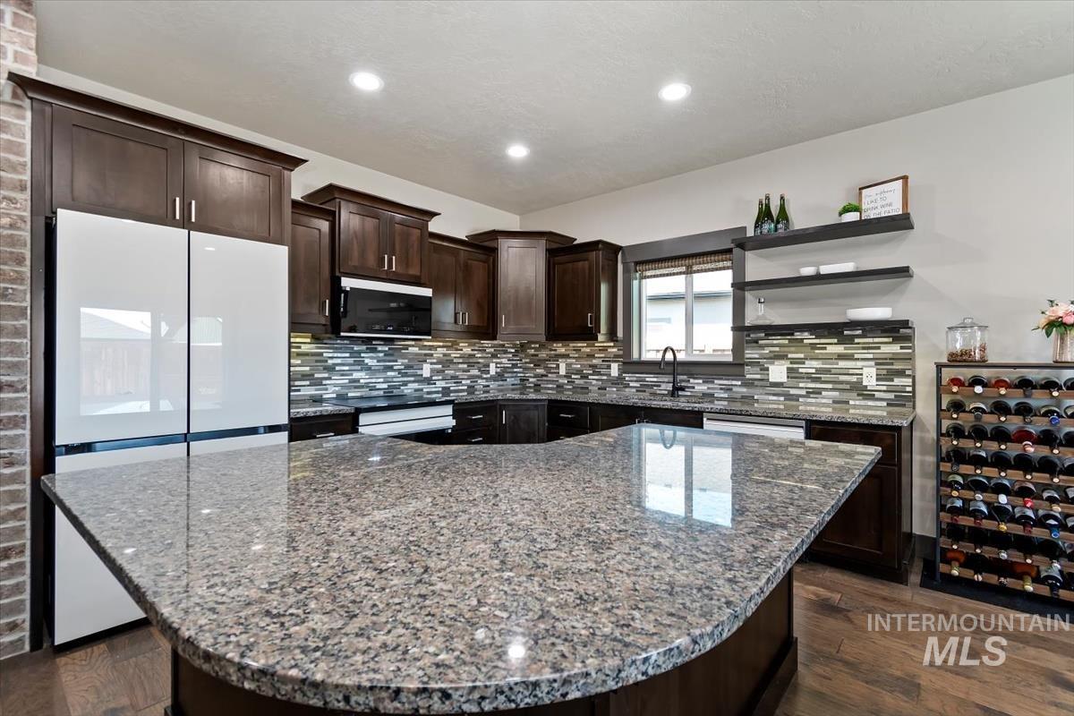 10866 W Alfina Dr, Boise, Idaho 83709-6515, 3 Bedrooms, 2 Bathrooms, Residential For Sale, Price $569,000, 98984825