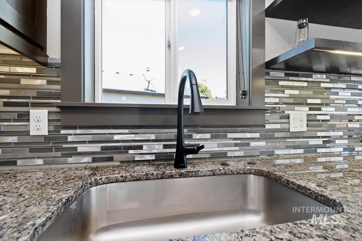 10866 W Alfina Dr, Boise, Idaho 83709-6515, 3 Bedrooms, 2 Bathrooms, Residential For Sale, Price $569,000, 98984825