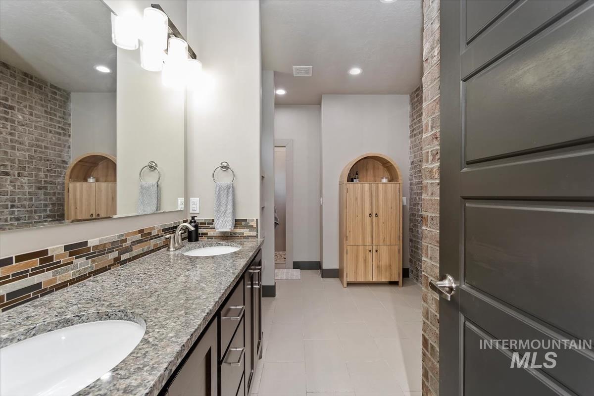10866 W Alfina Dr, Boise, Idaho 83709-6515, 3 Bedrooms, 2 Bathrooms, Residential For Sale, Price $569,000, 98984825