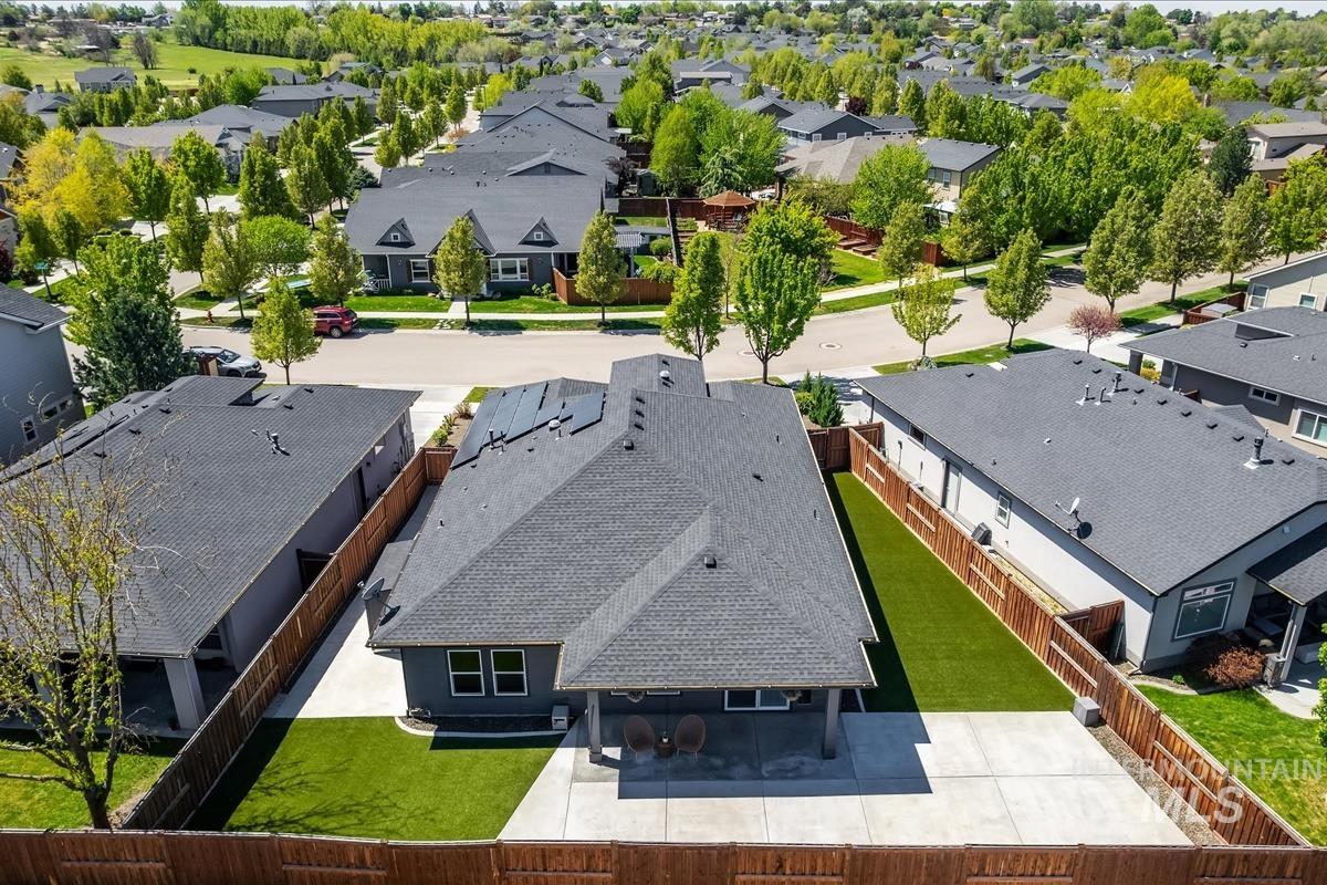 10866 W Alfina Dr, Boise, Idaho 83709-6515, 3 Bedrooms, 2 Bathrooms, Residential For Sale, Price $569,000, 98984825
