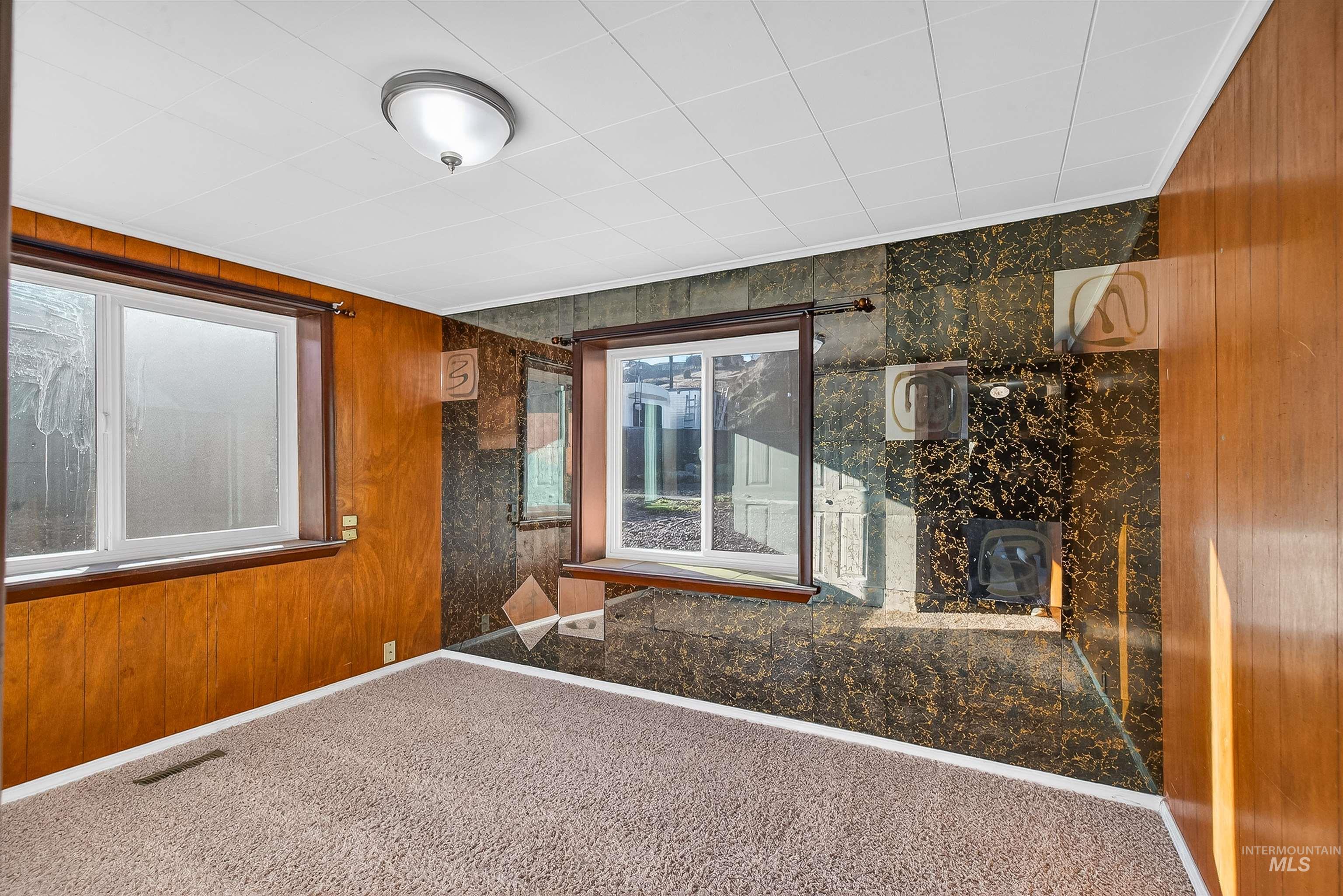 3010 Riverside Dr, Clarkston, Washington 99403, 4 Bedrooms, 1 Bathroom, Residential For Sale, Price $855,000, 98984830