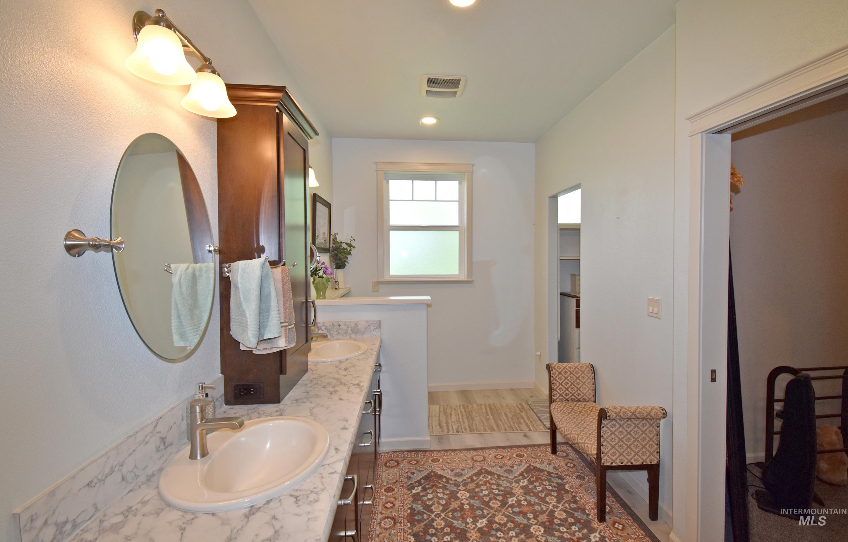 2550 Westridge Court, Clarkston, Washington 99403, 3 Bedrooms, 2 Bathrooms, Residential For Sale, Price $569,000, 98984834