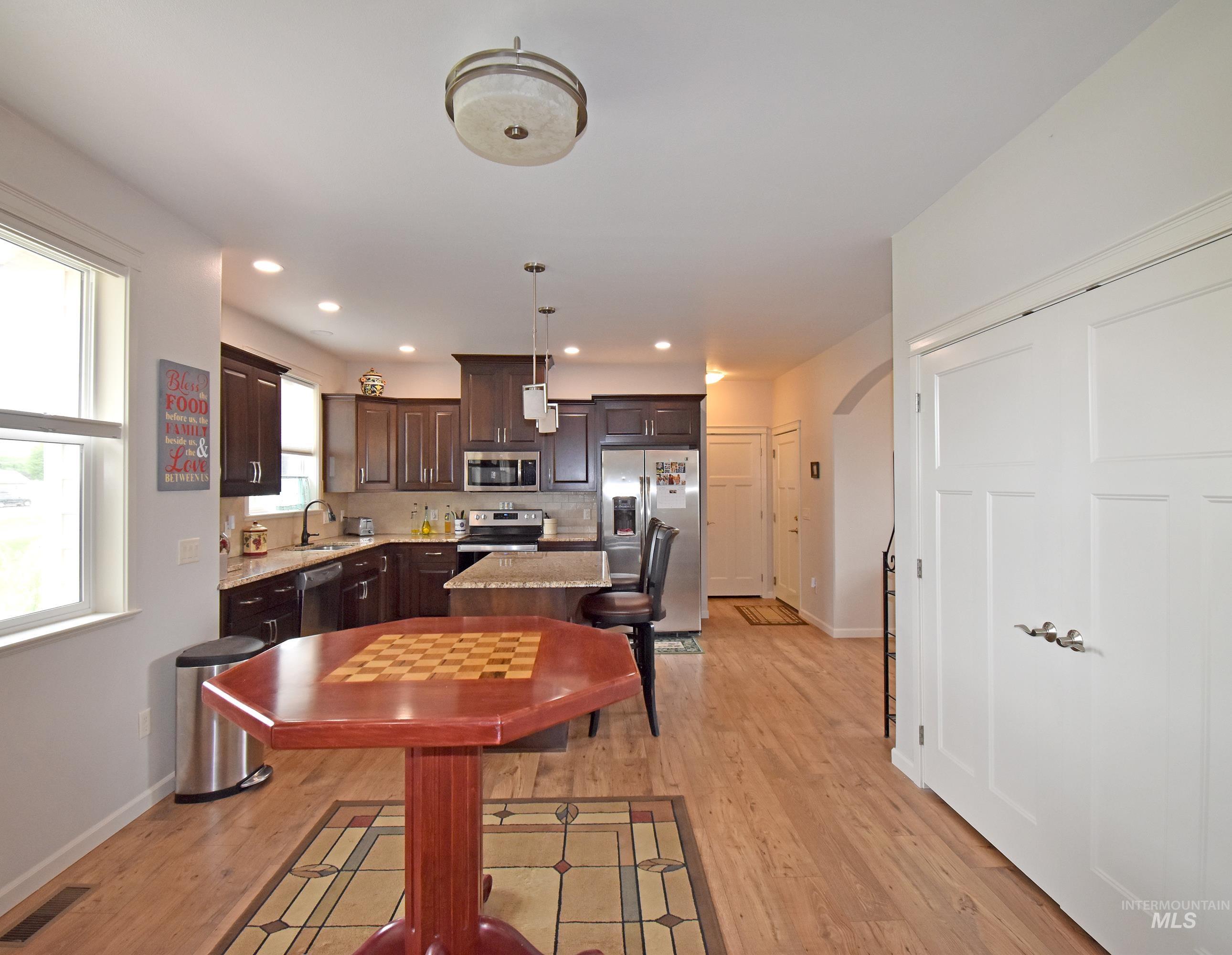 2550 Westridge Court, Clarkston, Washington 99403, 3 Bedrooms, 2 Bathrooms, Residential For Sale, Price $569,000, 98984834