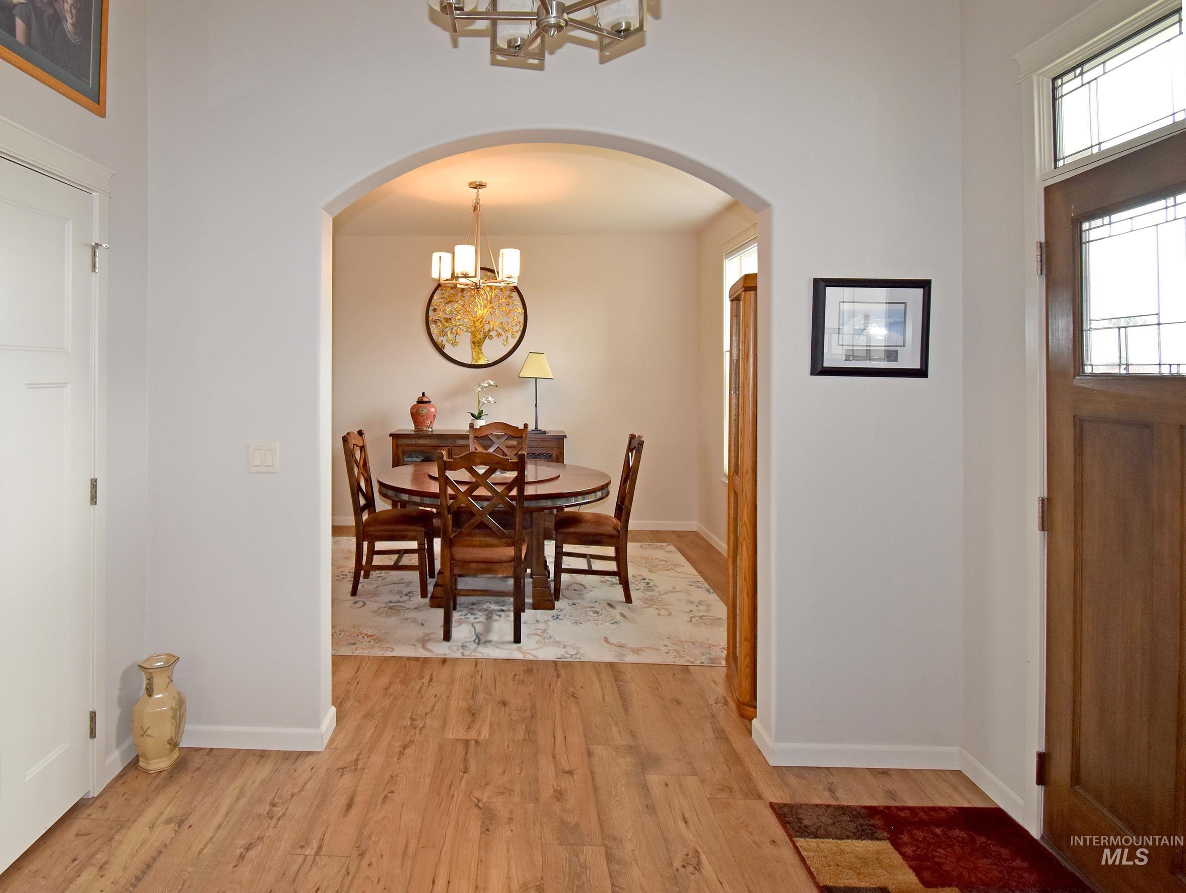 2550 Westridge Court, Clarkston, Washington 99403, 3 Bedrooms, 2 Bathrooms, Residential For Sale, Price $569,000, 98984834