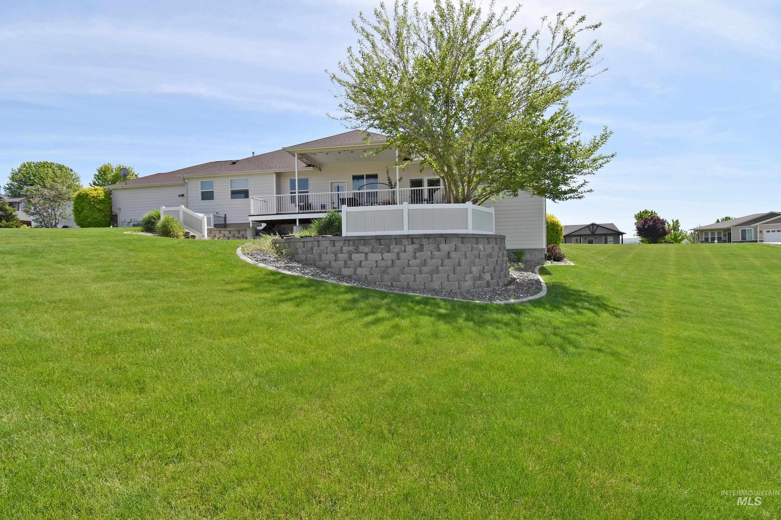2550 Westridge Court, Clarkston, Washington 99403, 3 Bedrooms, 2 Bathrooms, Residential For Sale, Price $569,000, 98984834