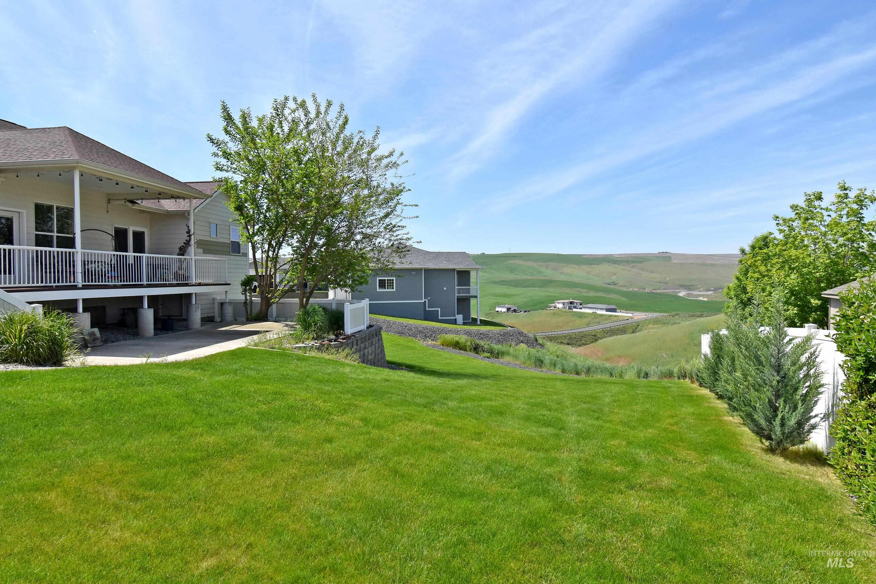 2550 Westridge Court, Clarkston, Washington 99403, 3 Bedrooms, 2 Bathrooms, Residential For Sale, Price $569,000, 98984834