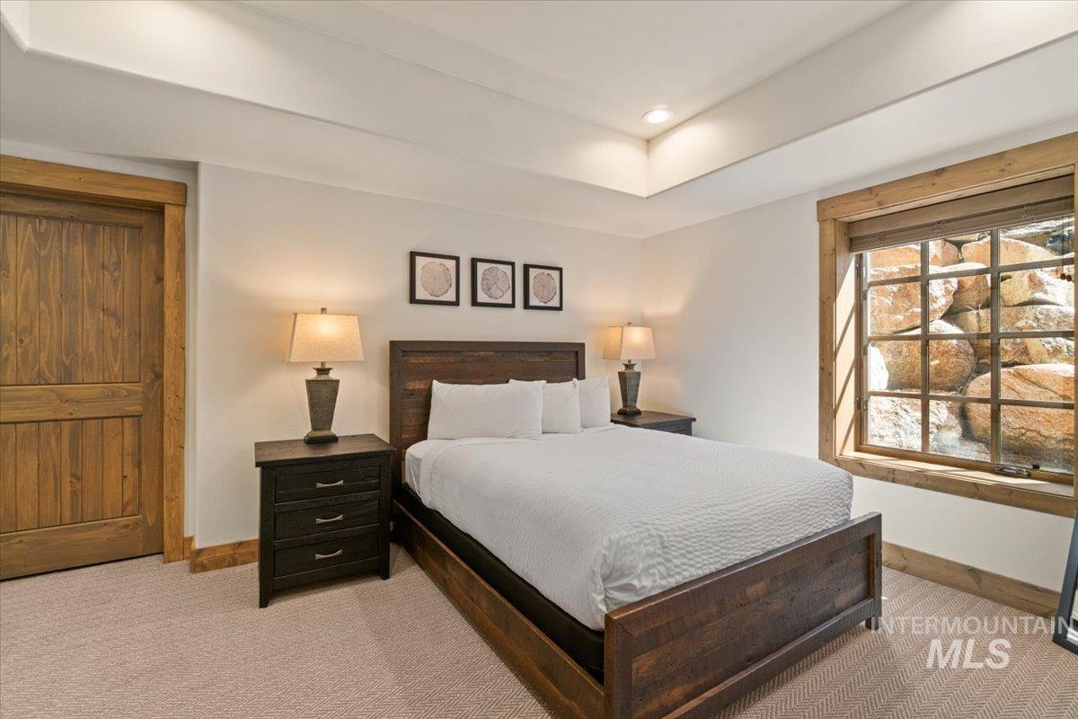 67 Golden Bar Ct, Donnelly, Idaho 83615, 2 Bedrooms, 3 Bathrooms, Residential For Sale, Price $1,185,000, 98984835