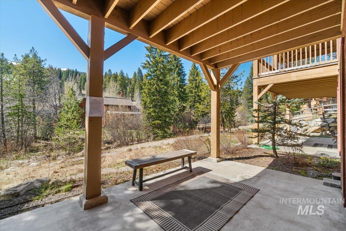 67 Golden Bar Ct, Donnelly, Idaho 83615, 2 Bedrooms, 3 Bathrooms, Residential For Sale, Price $1,185,000, 98984835