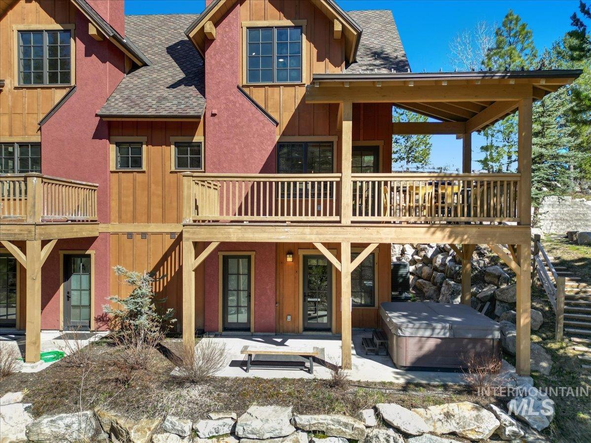 67 Golden Bar Ct, Donnelly, Idaho 83615, 2 Bedrooms, 3 Bathrooms, Residential For Sale, Price $1,185,000, 98984835