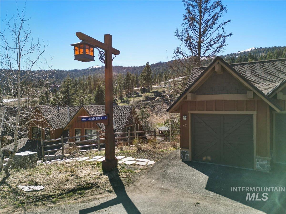 67 Golden Bar Ct, Donnelly, Idaho 83615, 2 Bedrooms, 3 Bathrooms, Residential For Sale, Price $1,185,000, 98984835