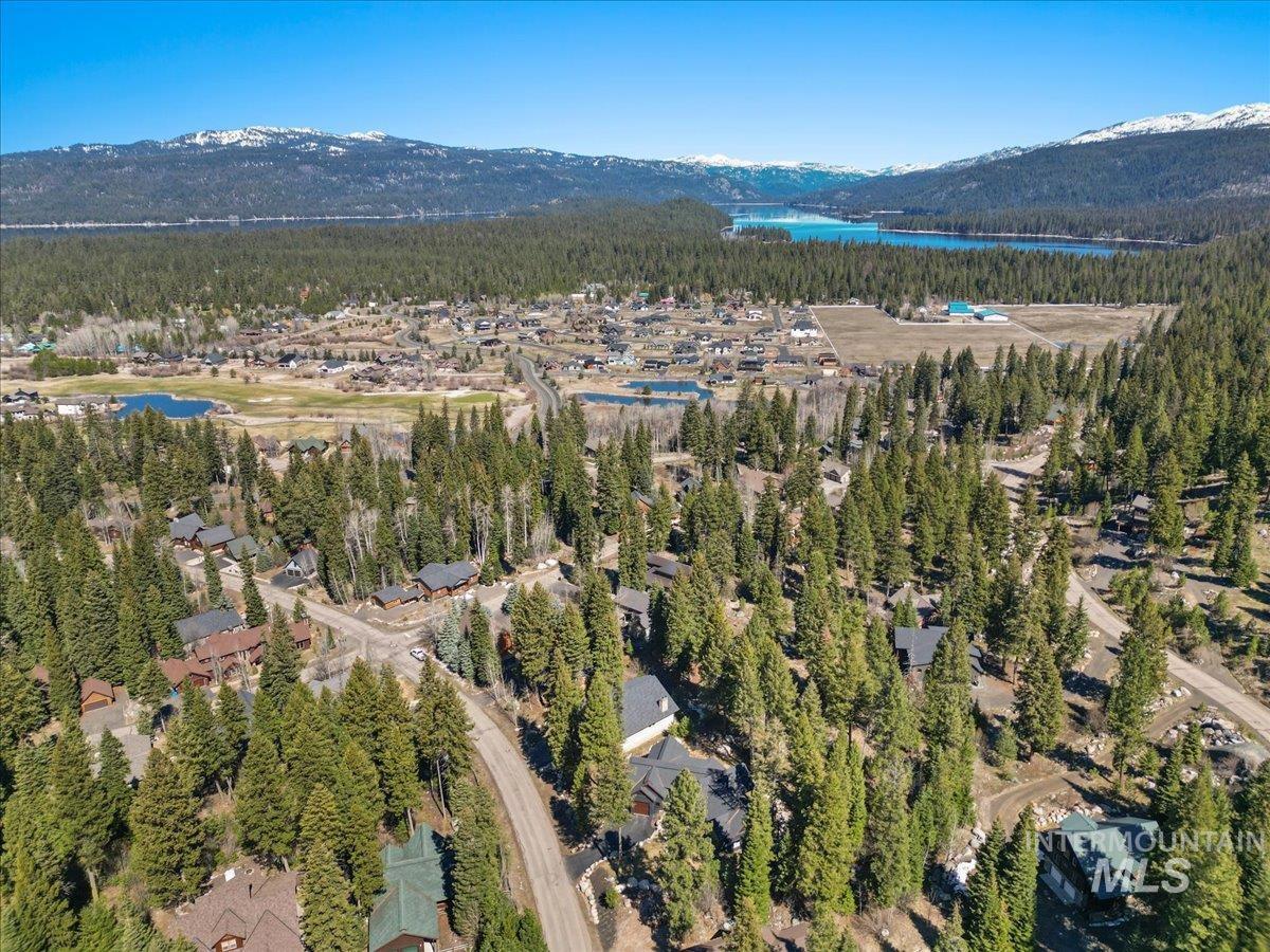 67 Golden Bar Ct, Donnelly, Idaho 83615, 2 Bedrooms, 3 Bathrooms, Residential For Sale, Price $1,185,000, 98984835