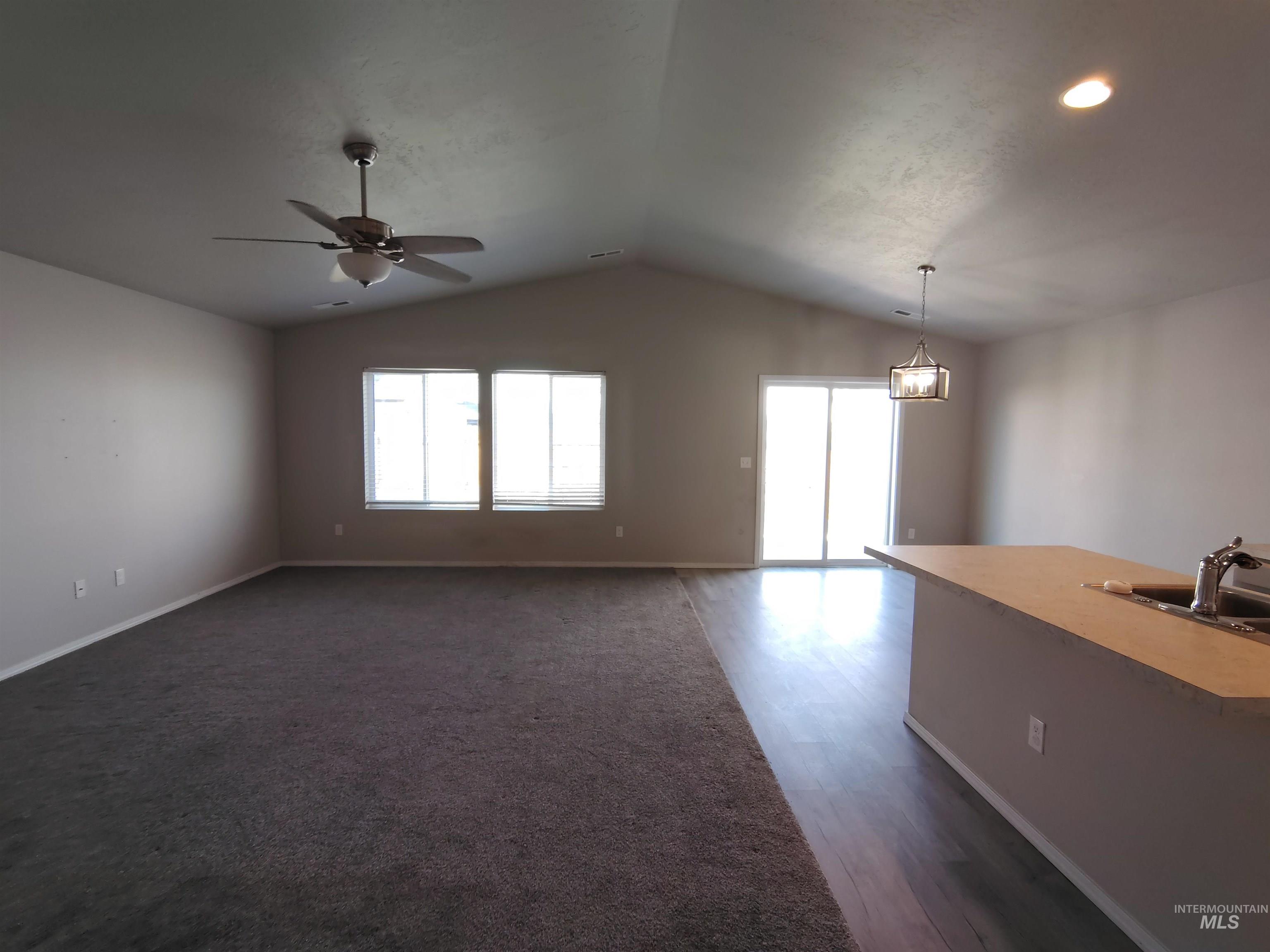 890 SW Crested St, Mountain Home, Idaho 83647-2630, 3 Bedrooms, 2 Bathrooms, Residential For Sale, Price $260,000, 98984838