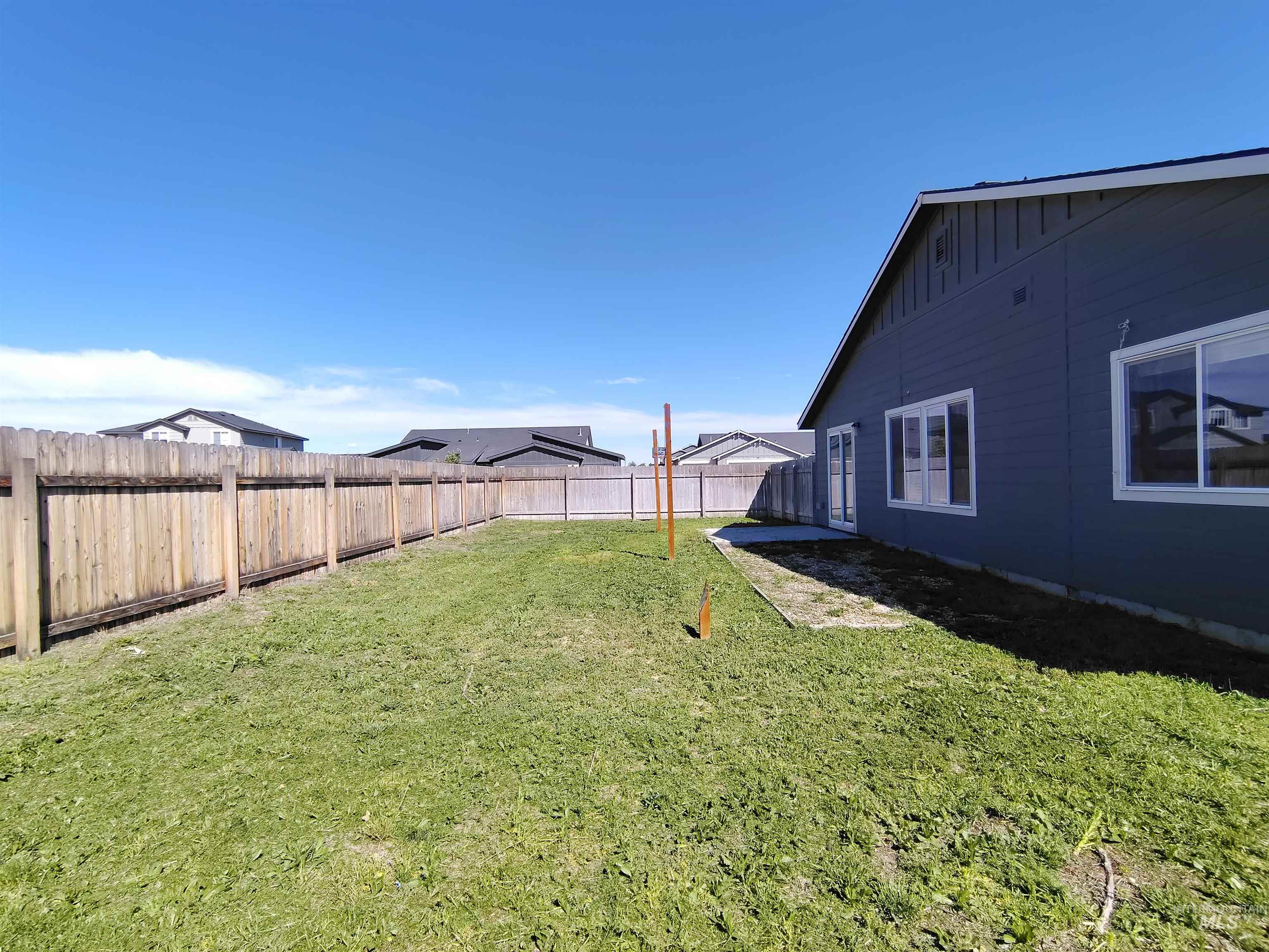 890 SW Crested St, Mountain Home, Idaho 83647-2630, 3 Bedrooms, 2 Bathrooms, Residential For Sale, Price $260,000, 98984838